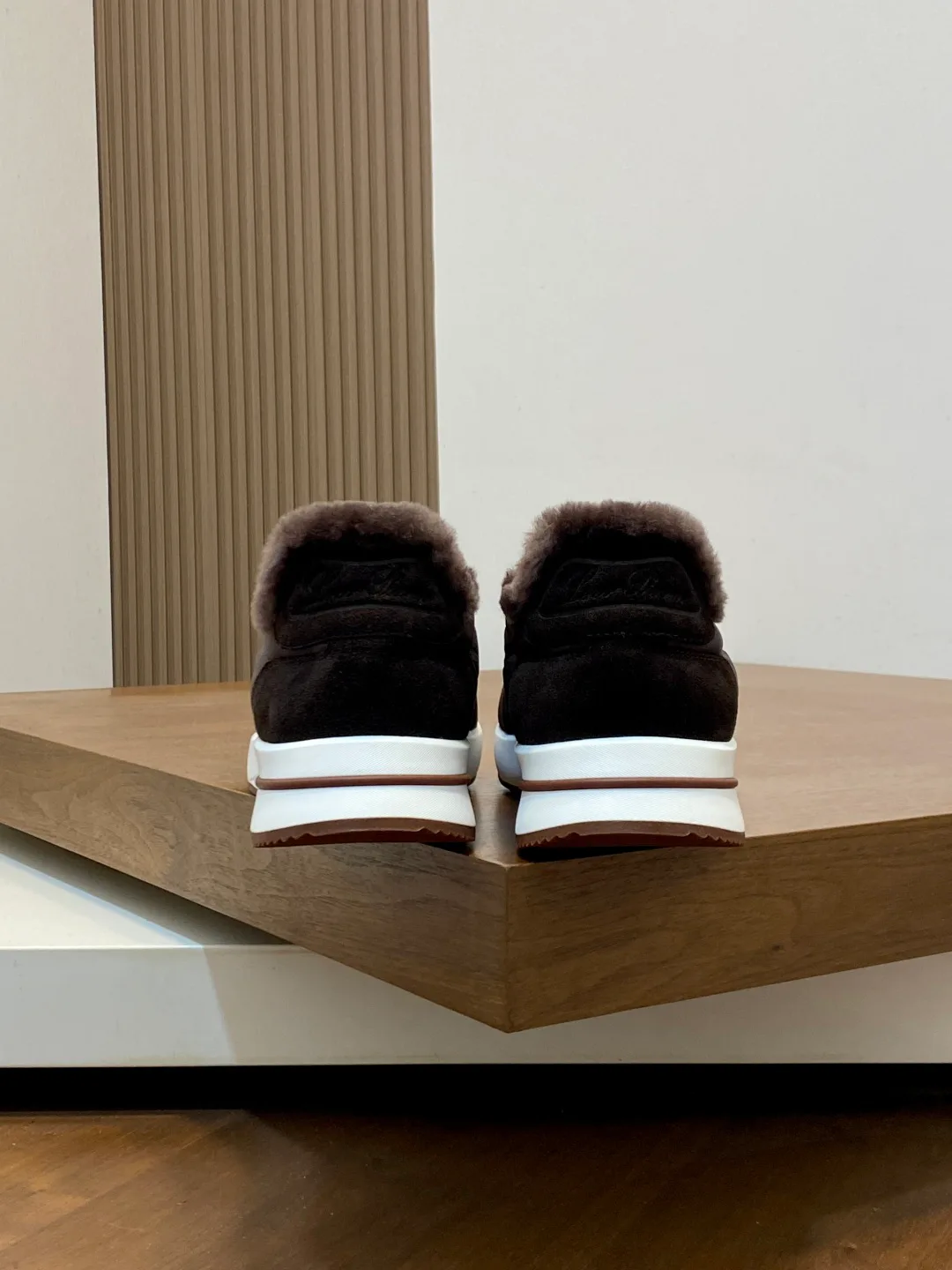 Кроссовки Мужские Loro Piana 18707598