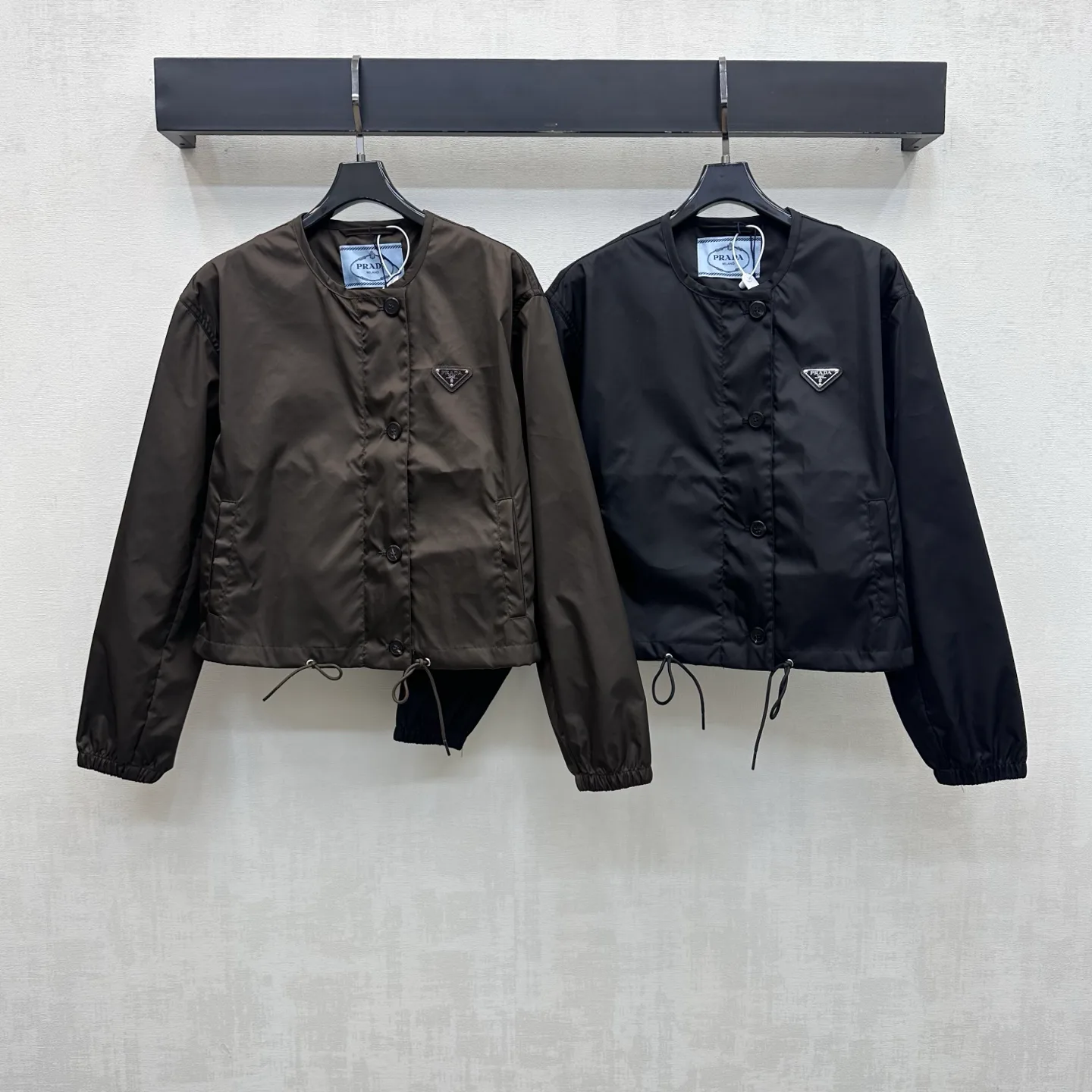 Куртки И Пуховики Женские Prada 19076712