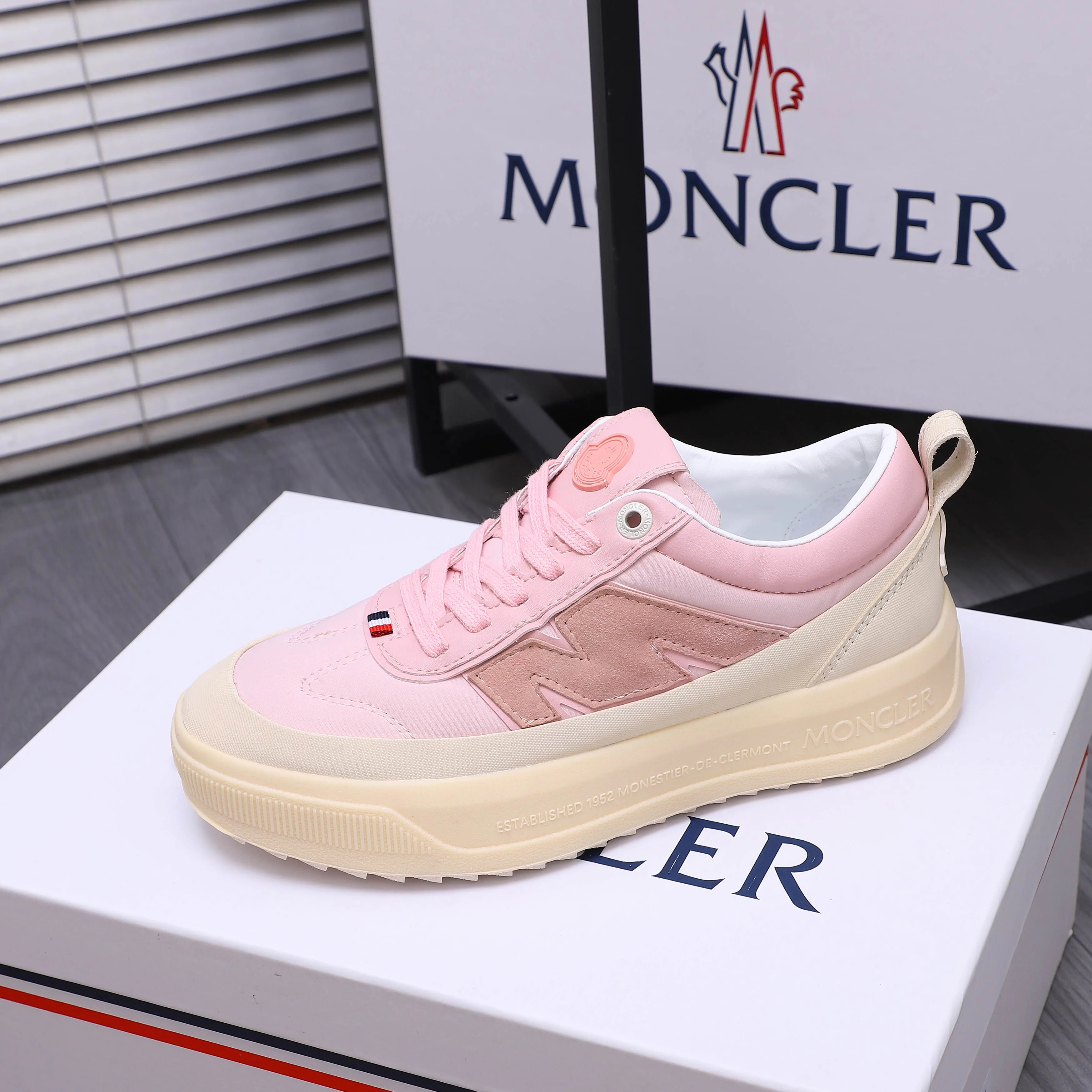 Кроссовки Женские Moncler 10199658