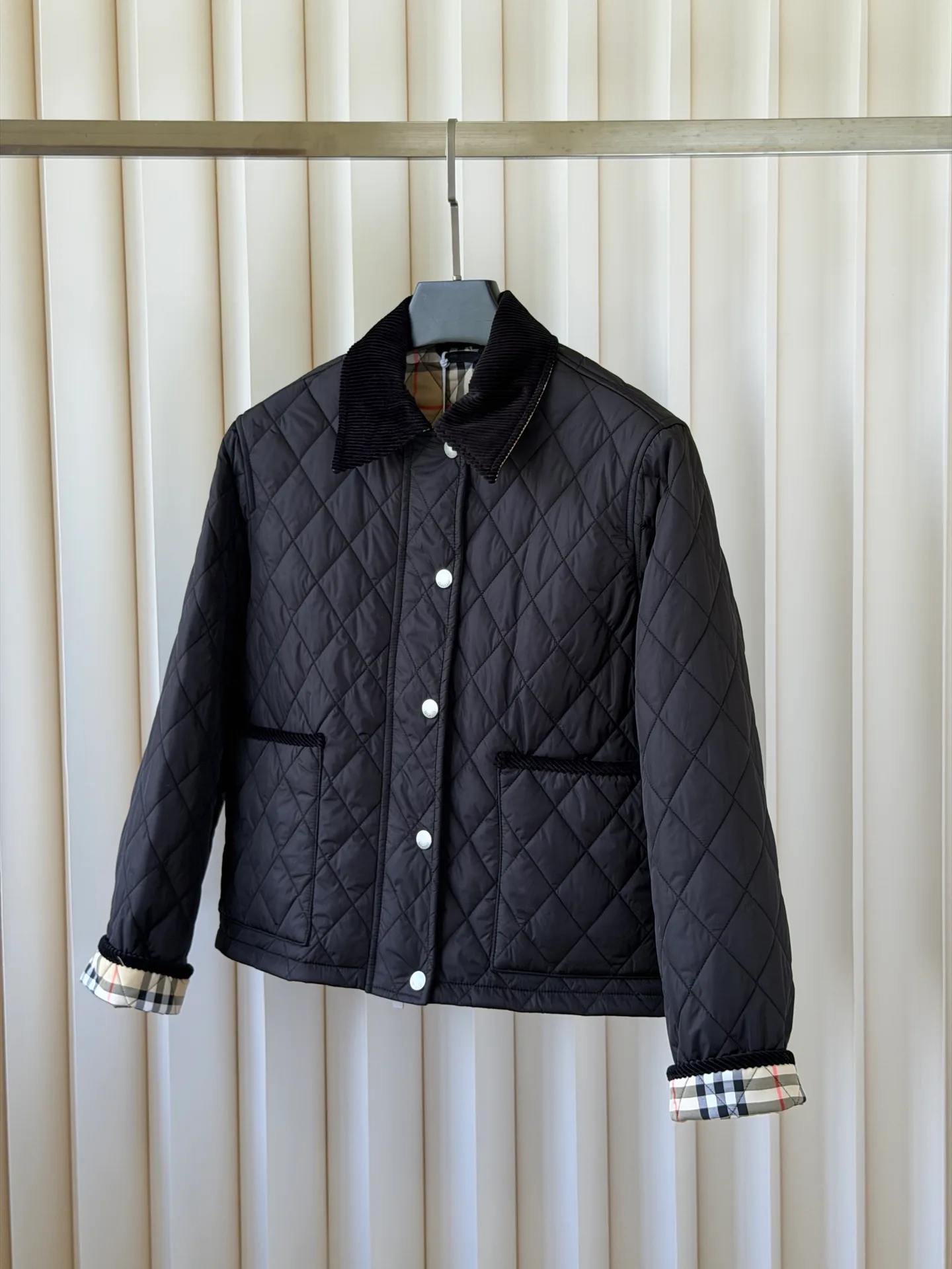 Куртки И Пуховики Женские Burberry 17950214