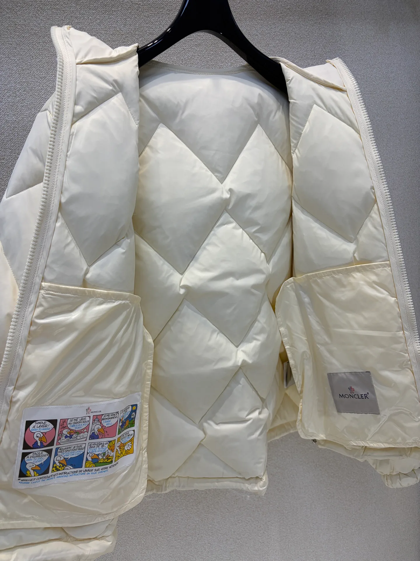 Куртки И Пуховики Женские Moncler 18721629
