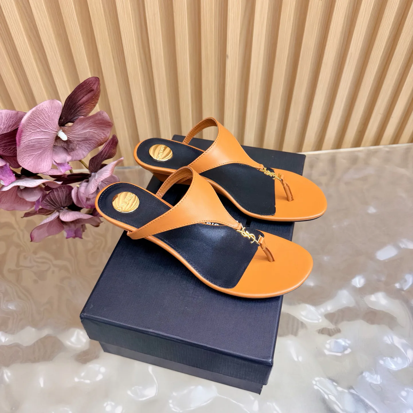 Босоножки Женские Saint Laurent 11660214