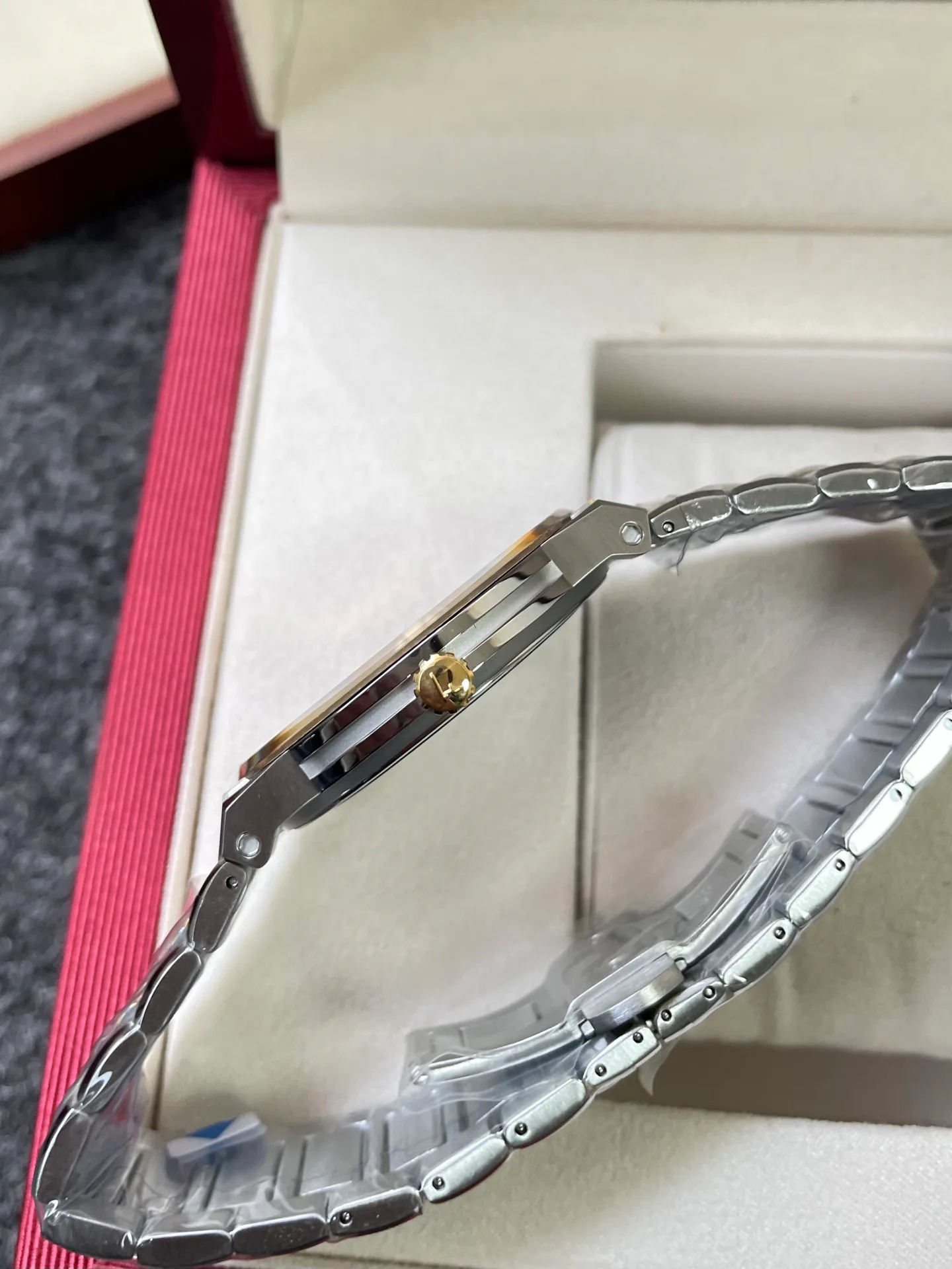 Часы Женские Salvatore Ferragamo 514125