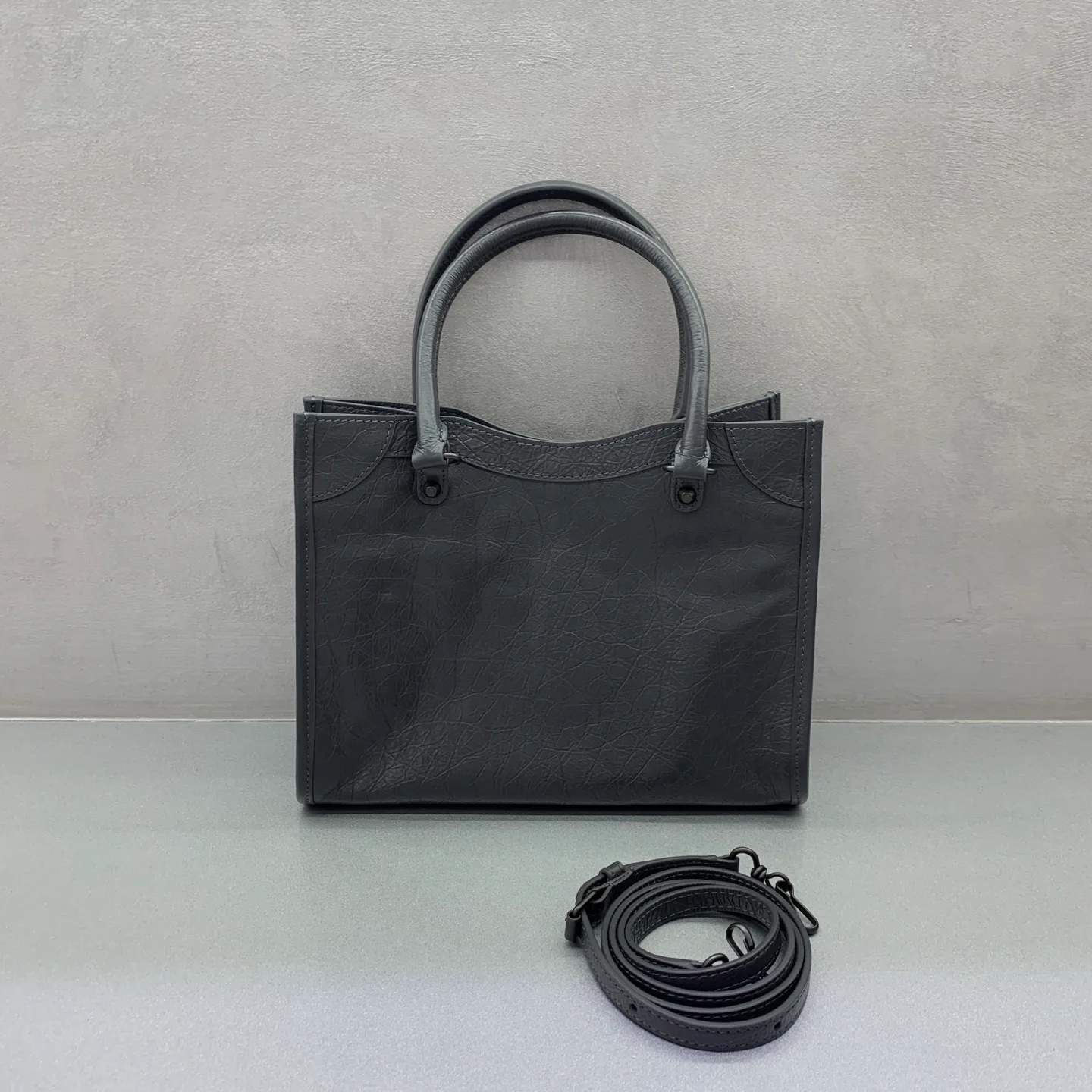 Классические Сумки Женские Balenciaga 11641379