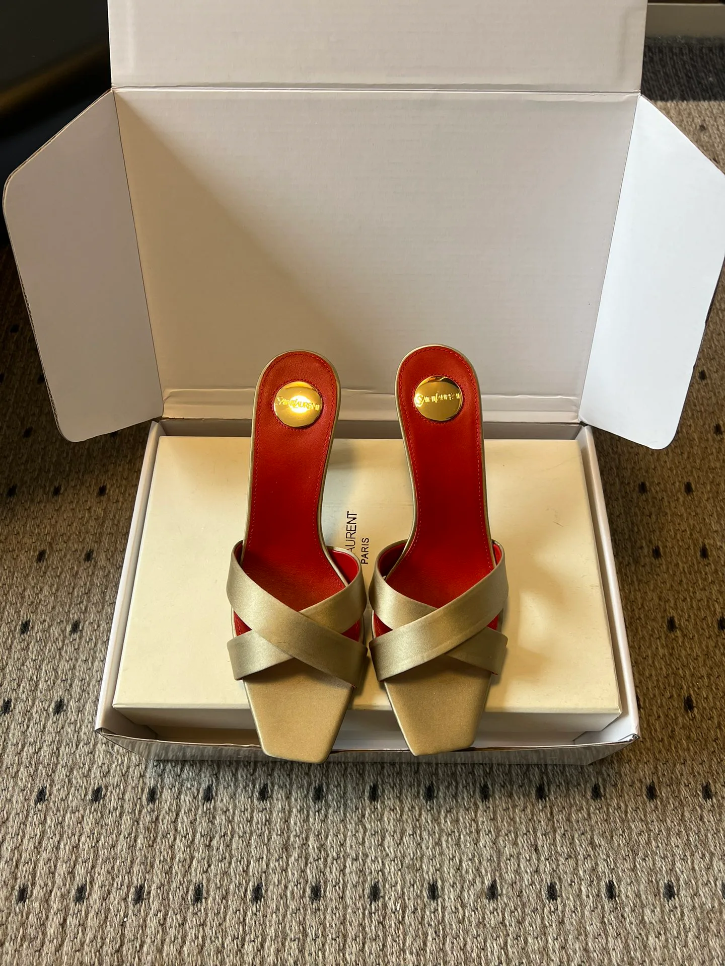 Босоножки Женские Saint Laurent 10835542