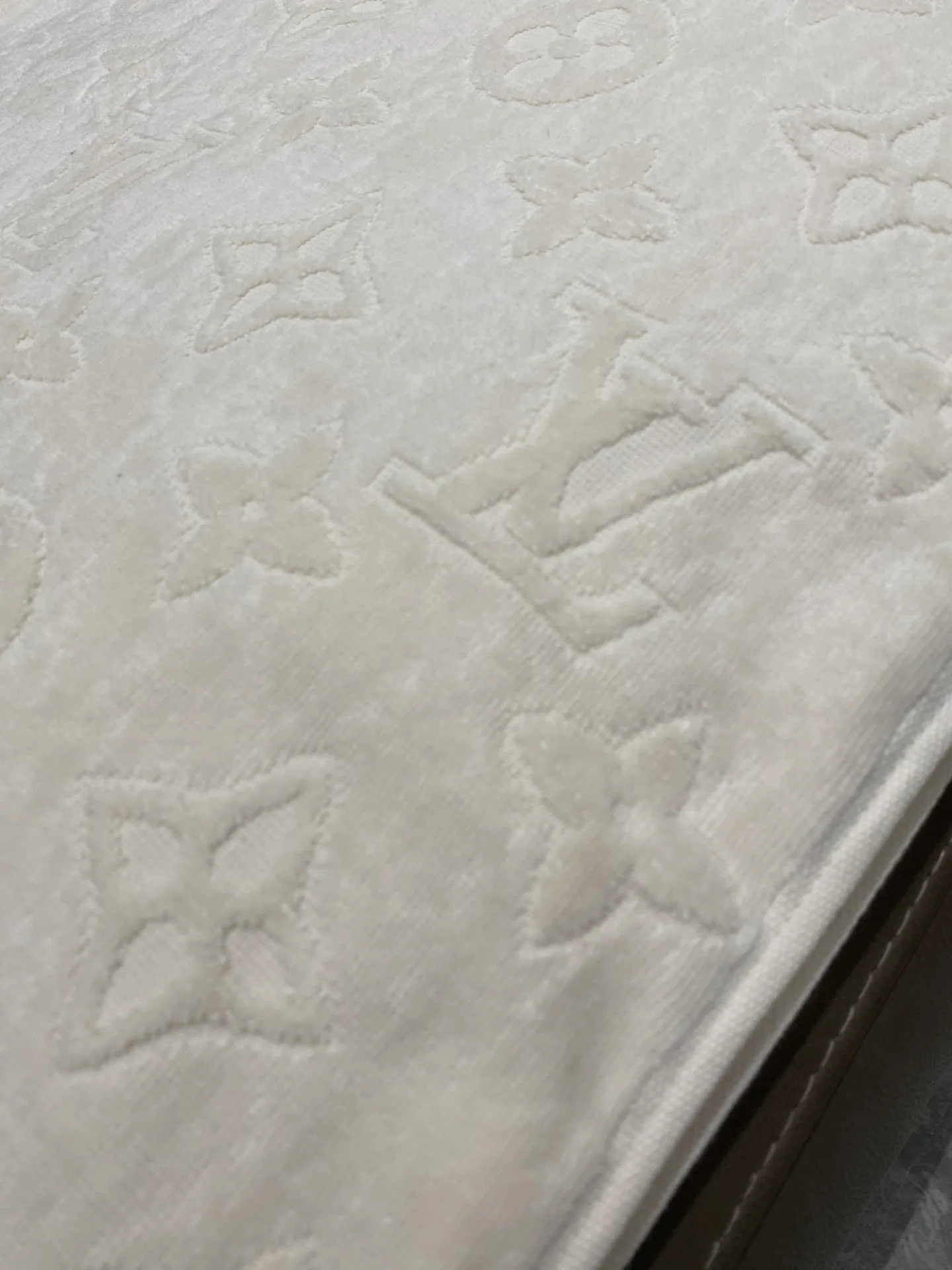 Текстиль Louis Vuitton 281267