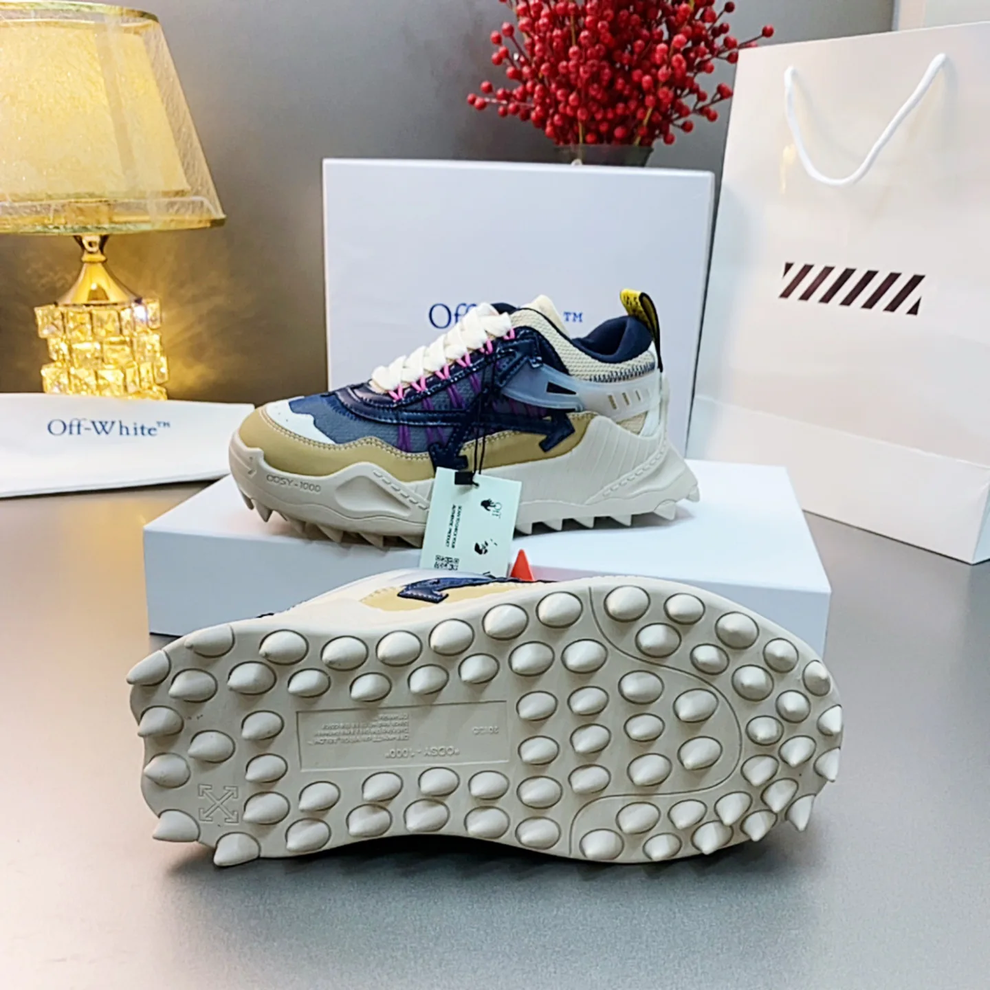 Кроссовки Женские Off-White 17530543