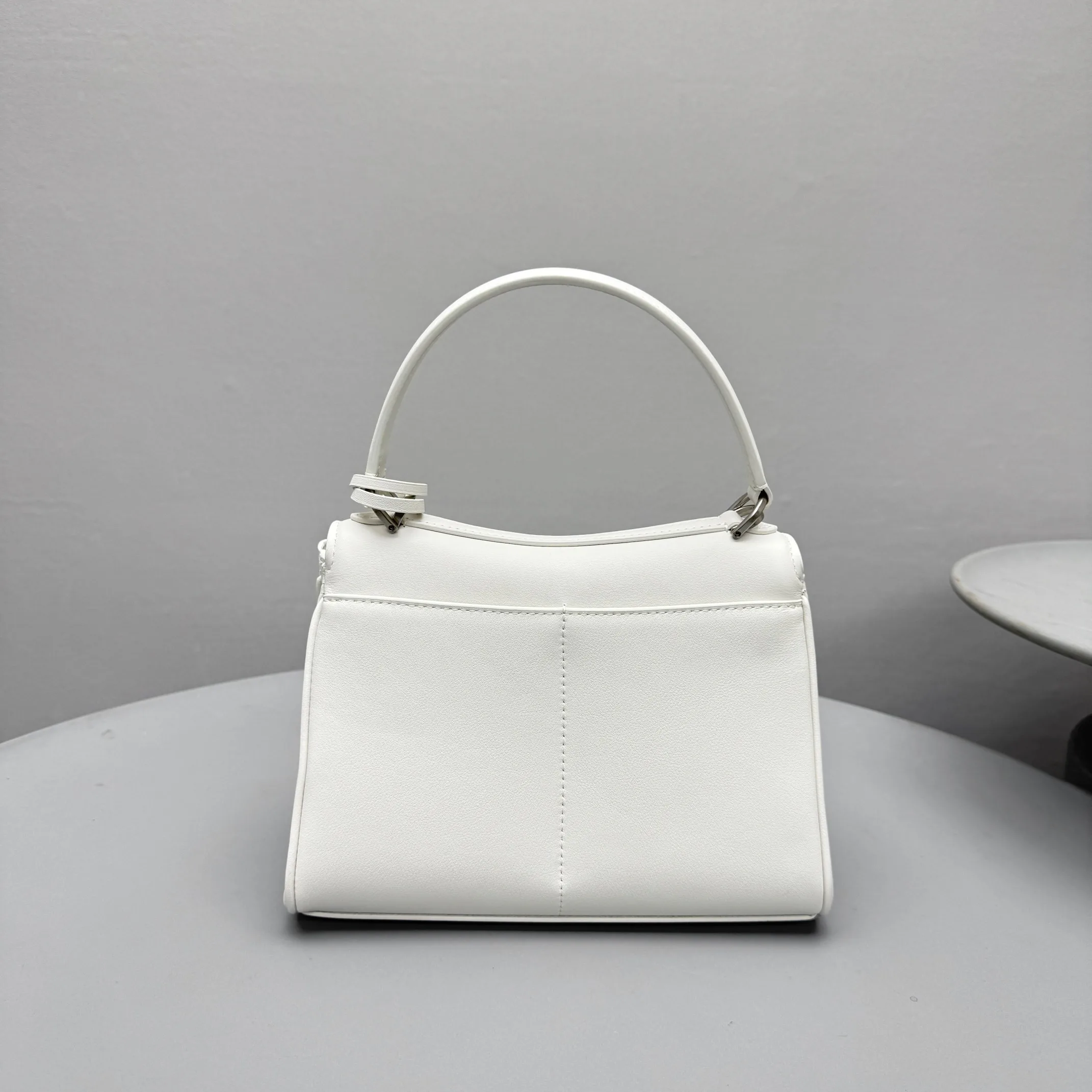 Сумки На Ремне Женские Bottega Veneta 11451462