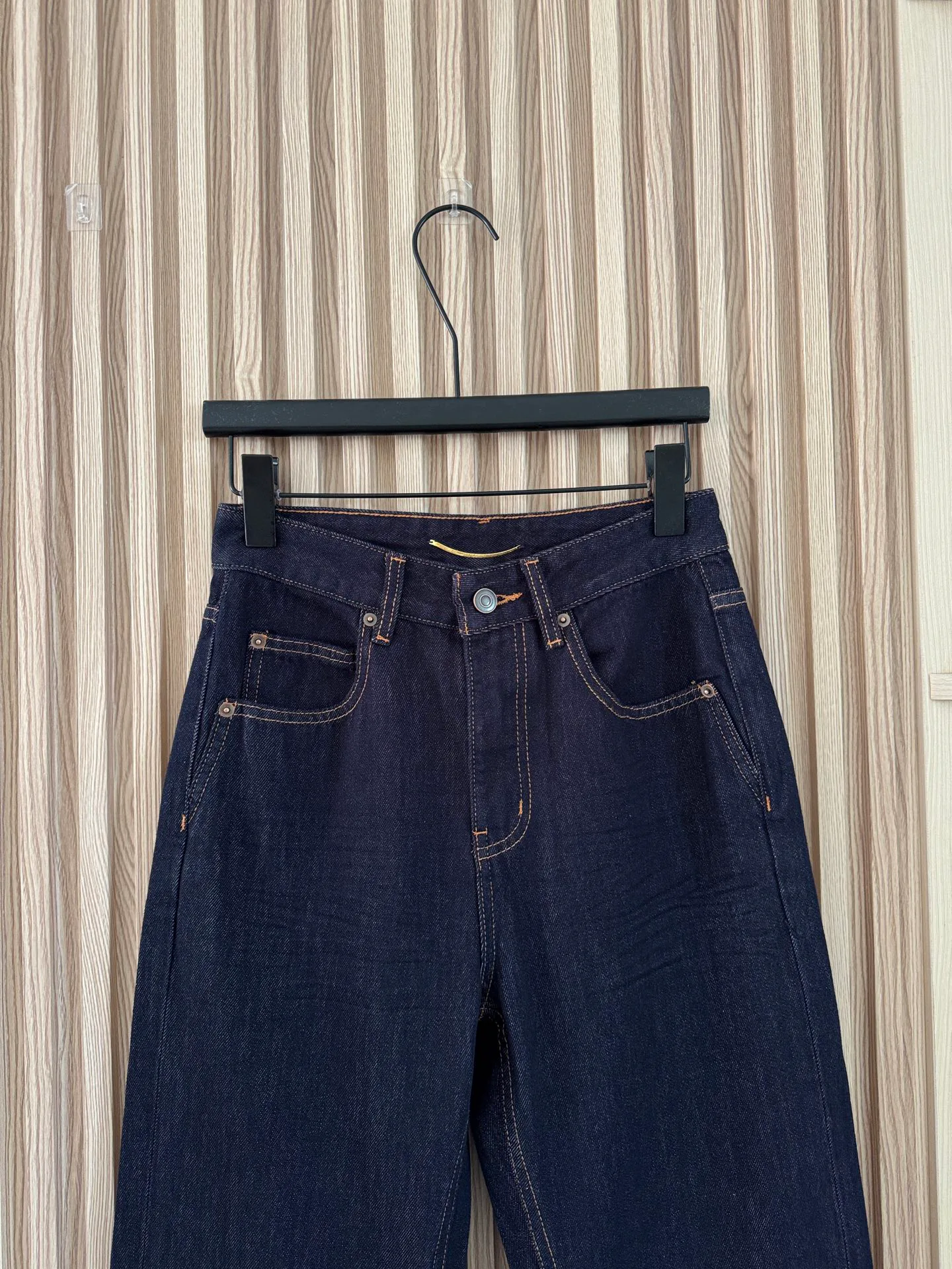 Джинсы Женские Saint Laurent 18743303