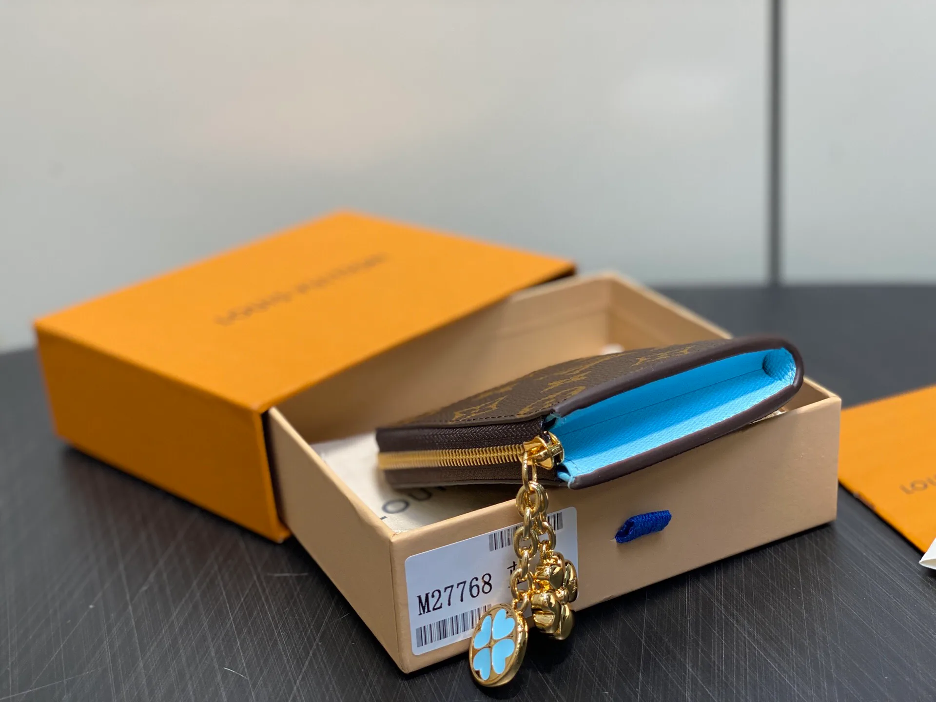 Клатчи Женские Louis Vuitton 12173468