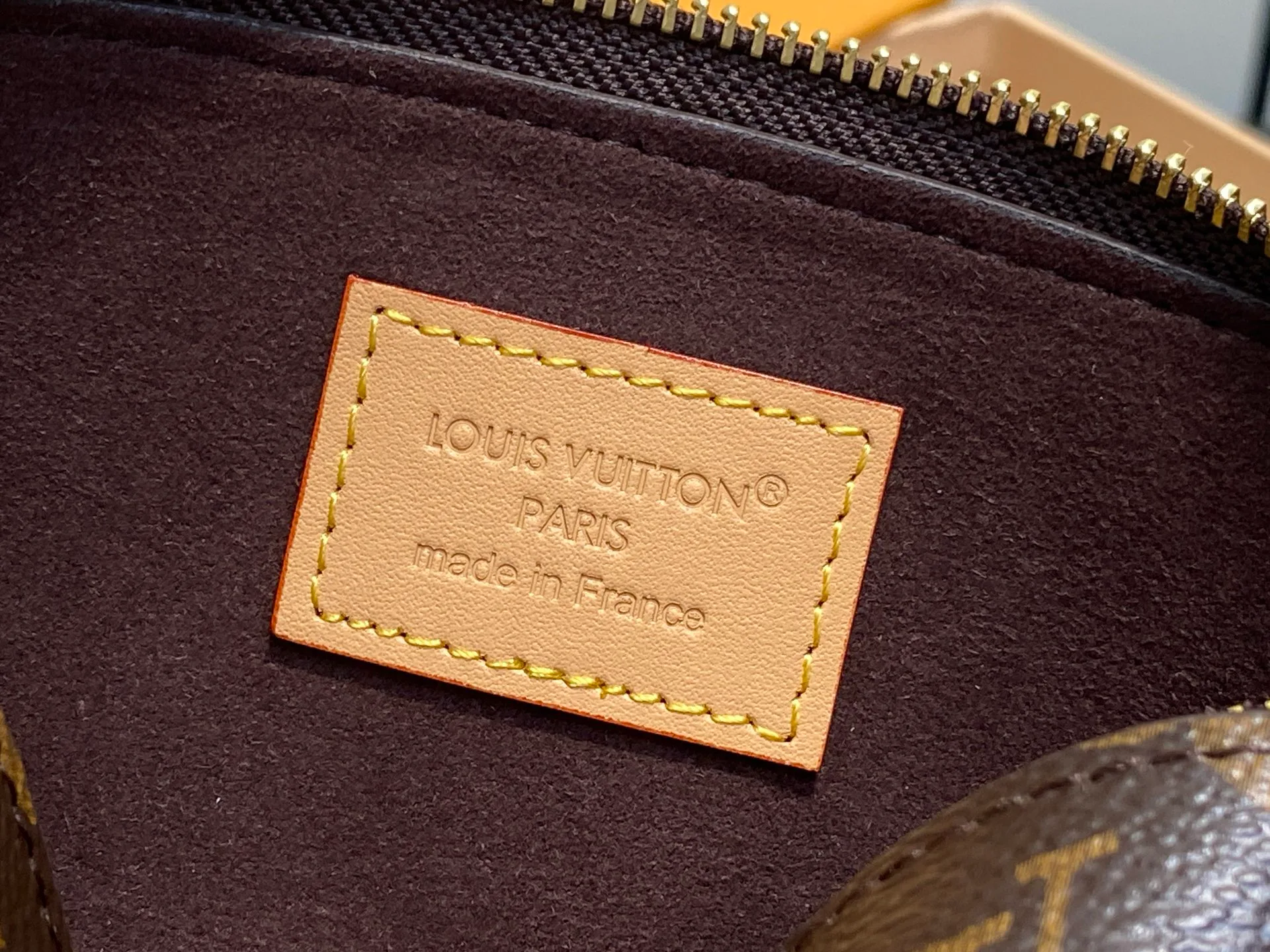 Сумки На Ремне Женские Louis Vuitton 111902