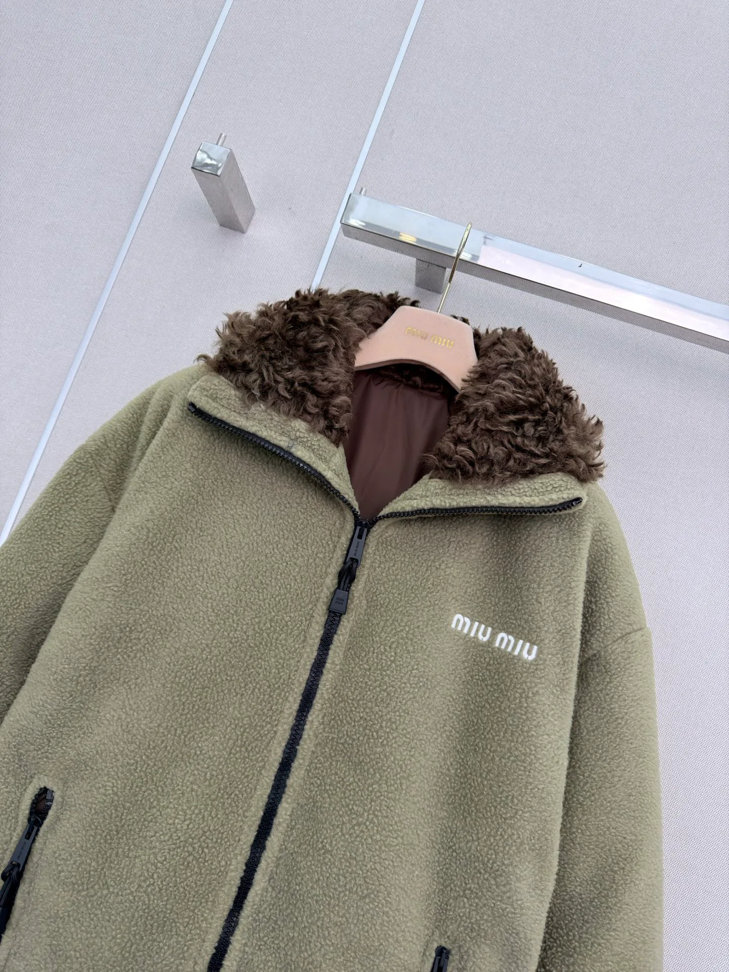 Куртки И Пуховики Женские Miu Miu 18023005
