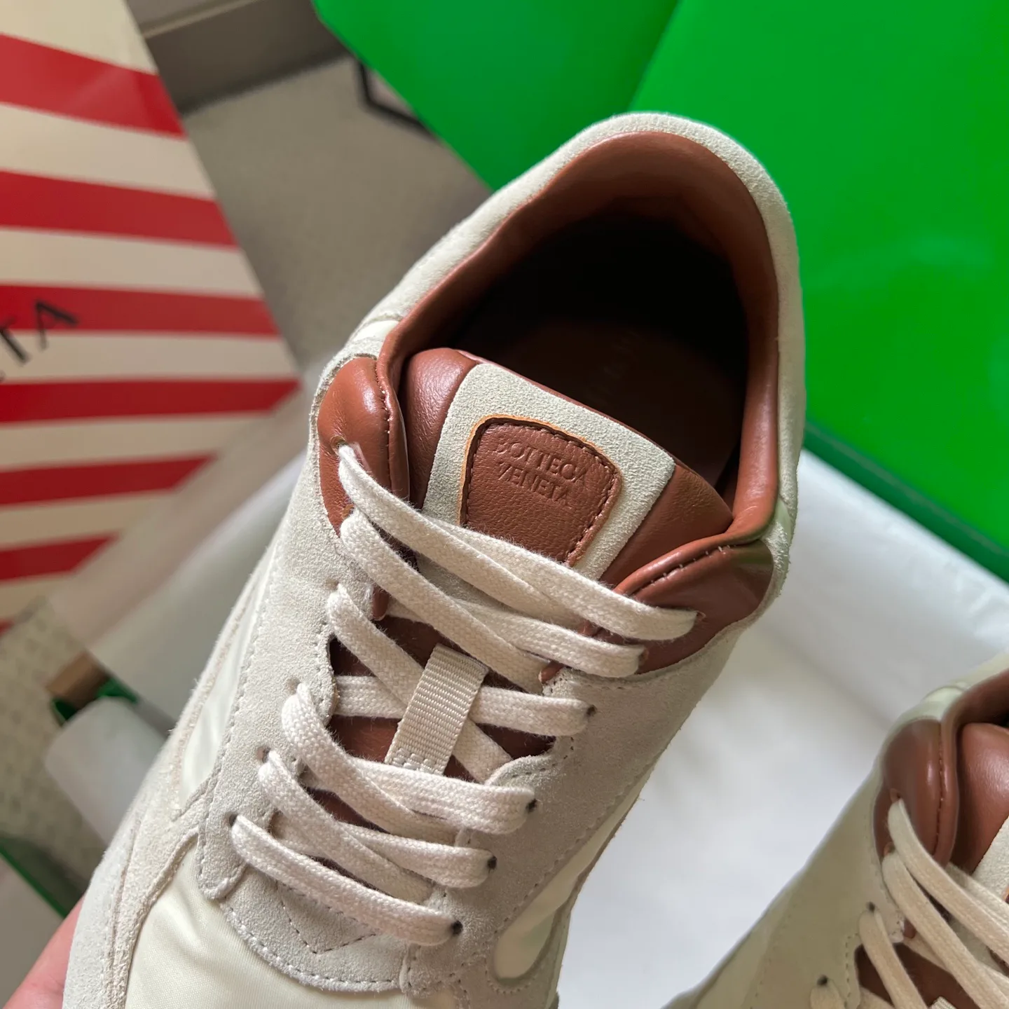 Кроссовки Женские Bottega Veneta 11565973