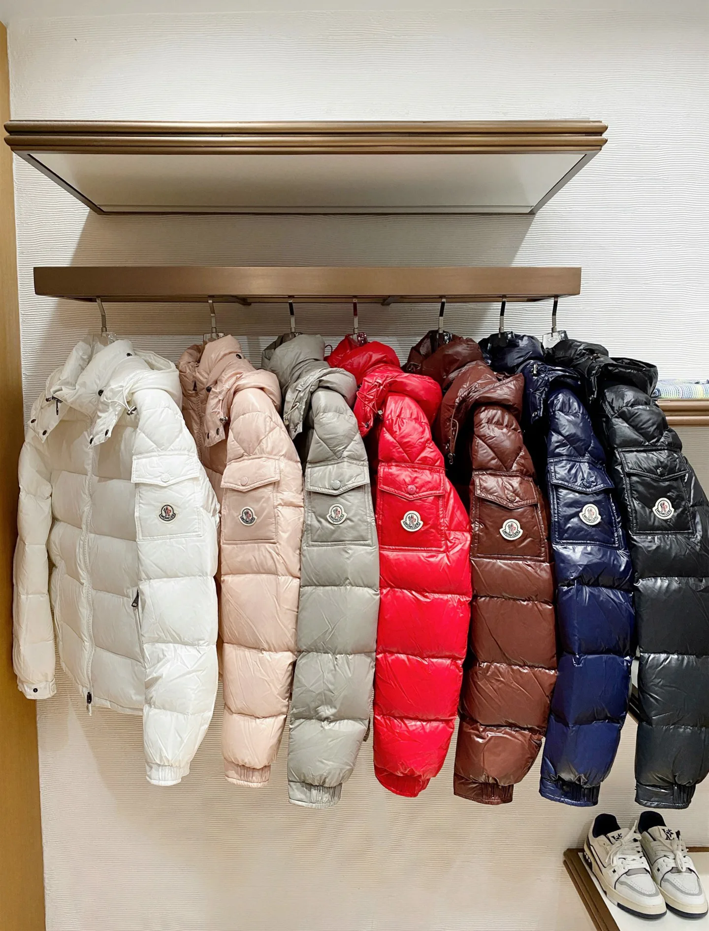 Куртки И Пуховики Женские Moncler 18741443