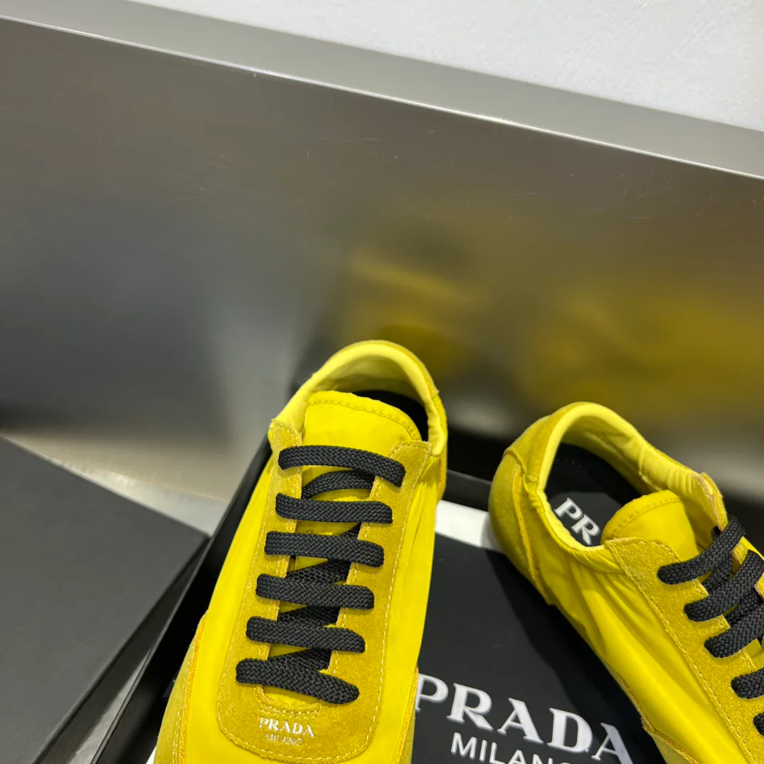 Кроссовки Женские Prada 4739