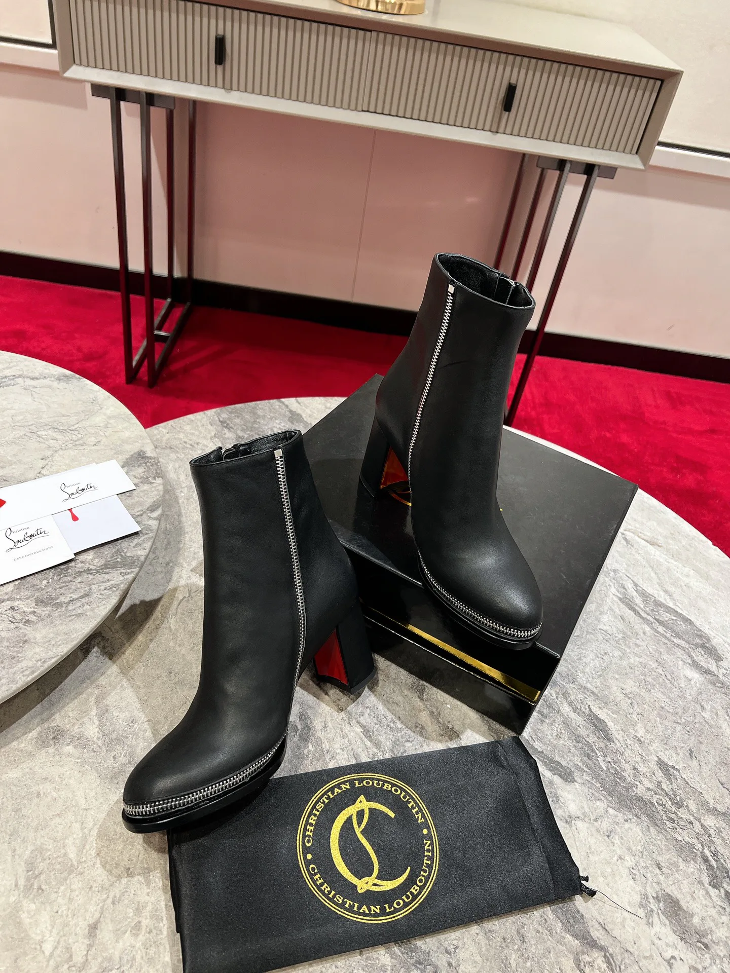 Ботильоны Женские Christian Louboutin 18821519