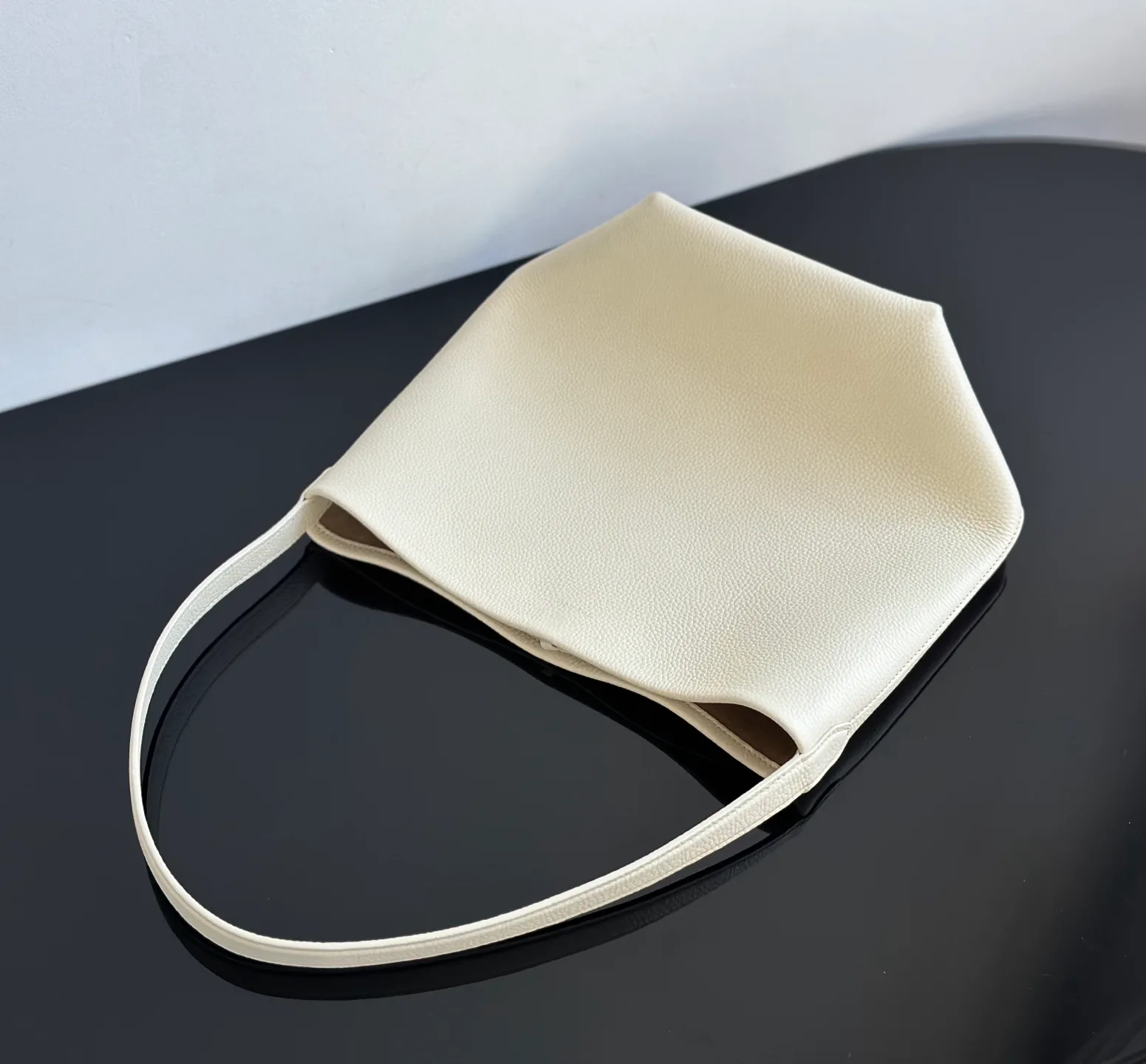 Классические Сумки Женские The Row 74284