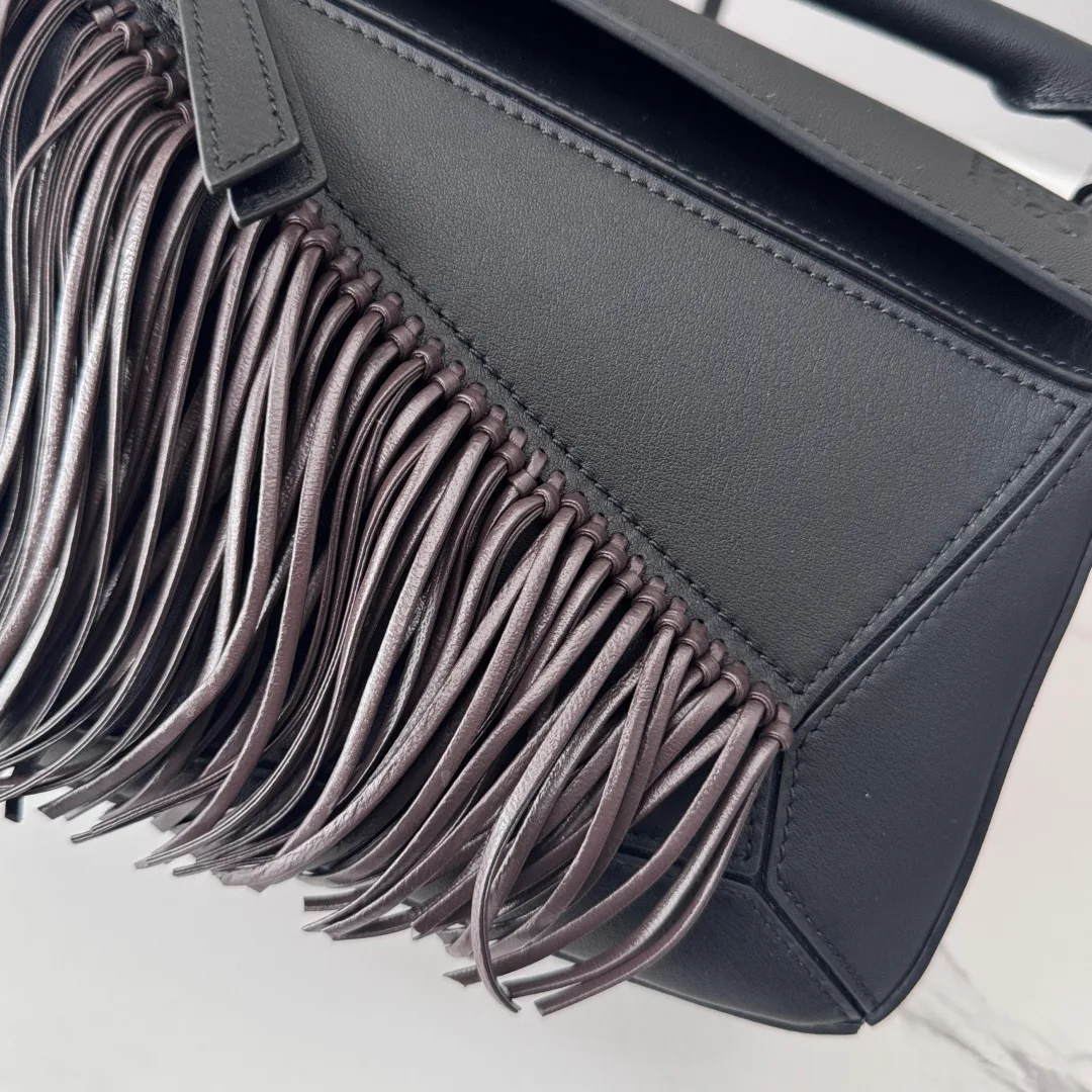 Классические Сумки Женские Loewe 13174368