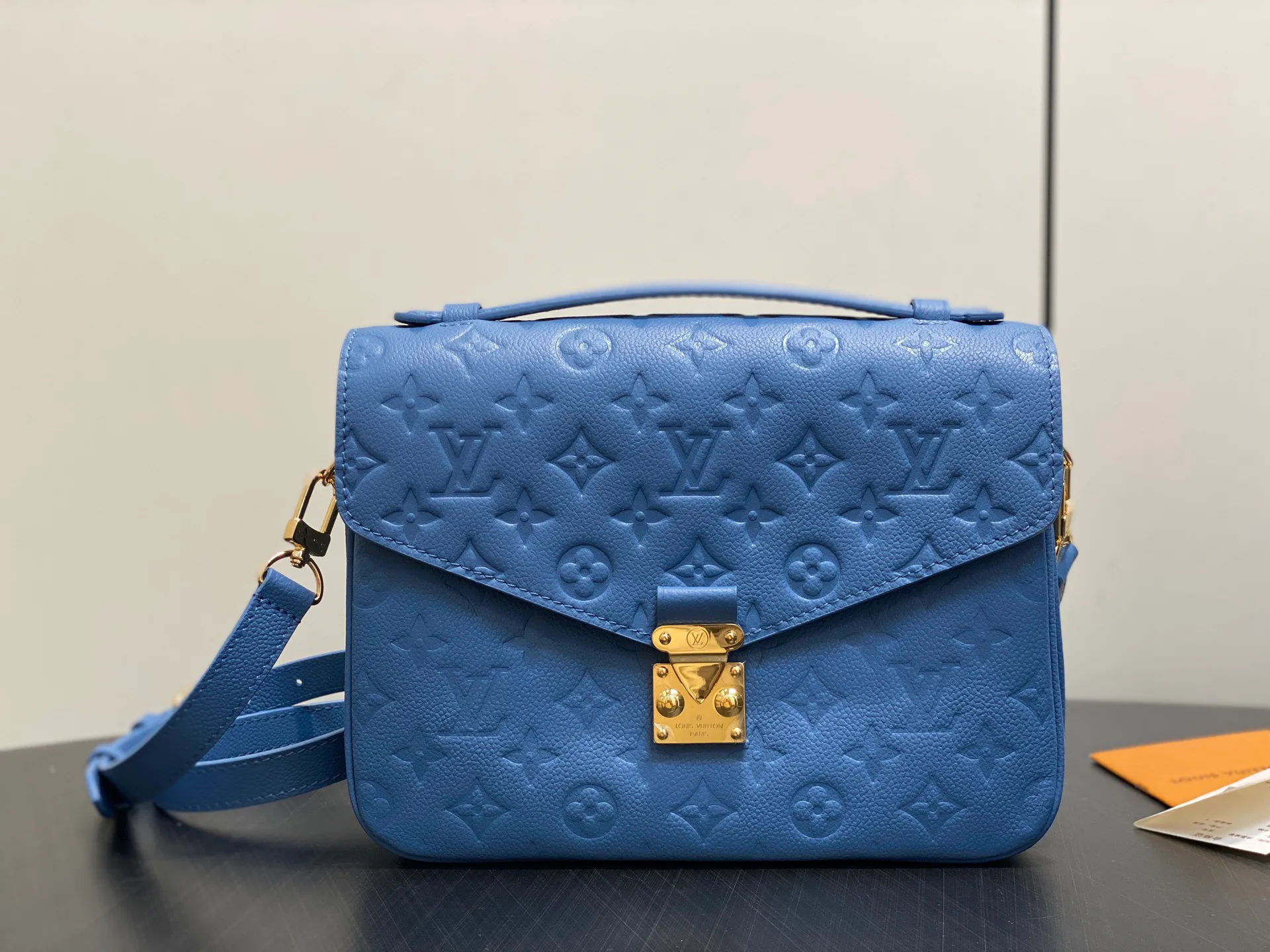 Классические Сумки Женские Louis Vuitton 11724315