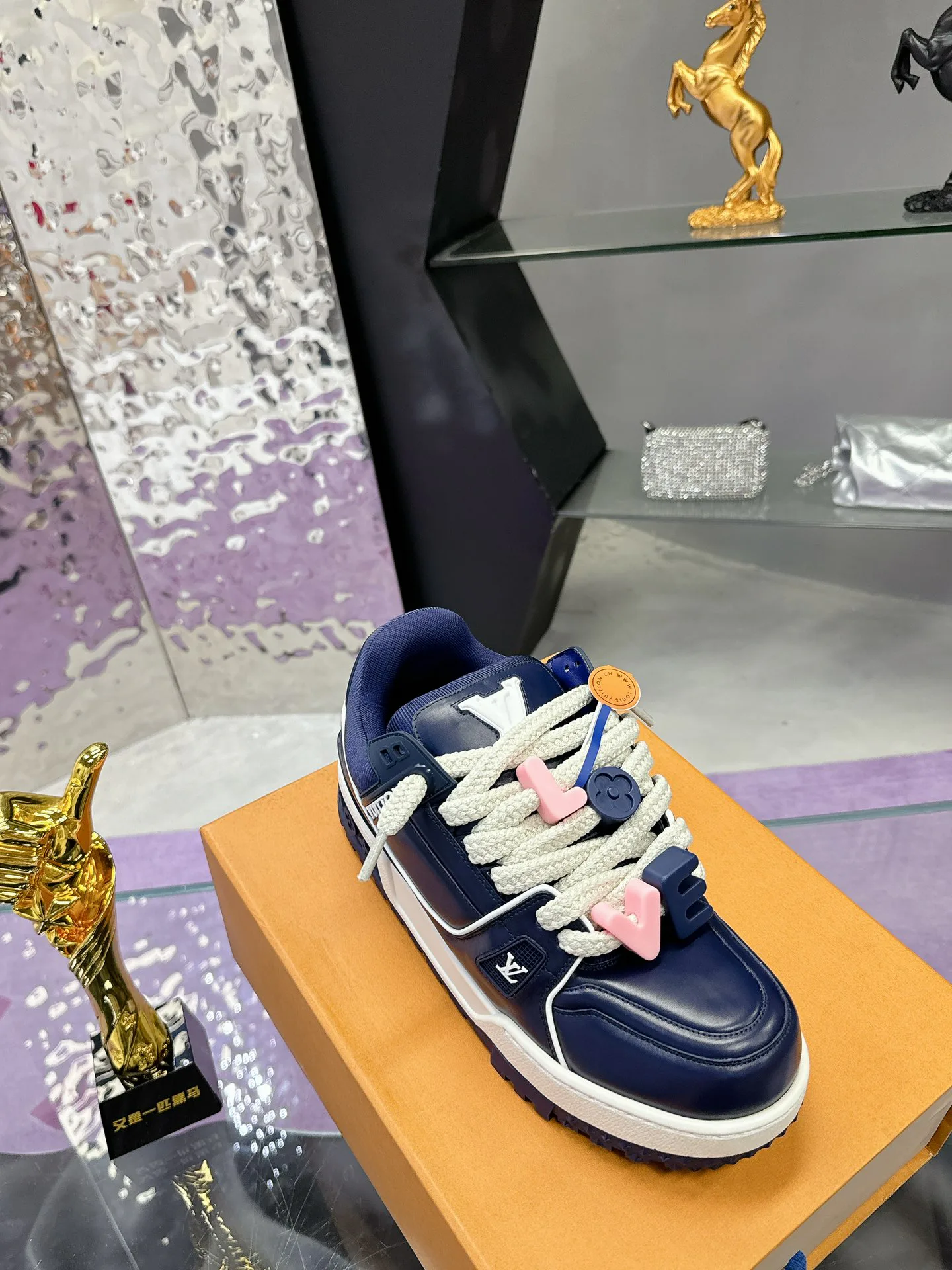 Кроссовки Мужские Louis Vuitton 276133