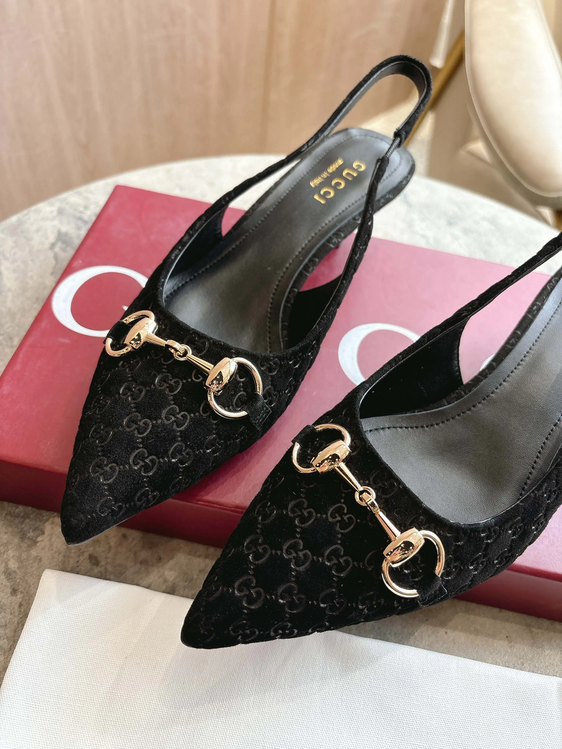 Туфли Женские Gucci 556064
