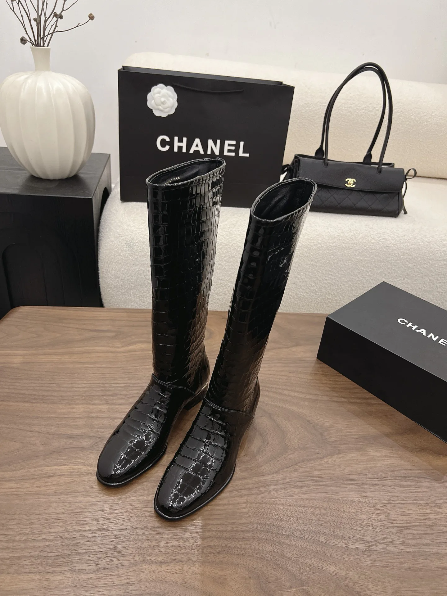 Сапоги Женские Chanel 17302928