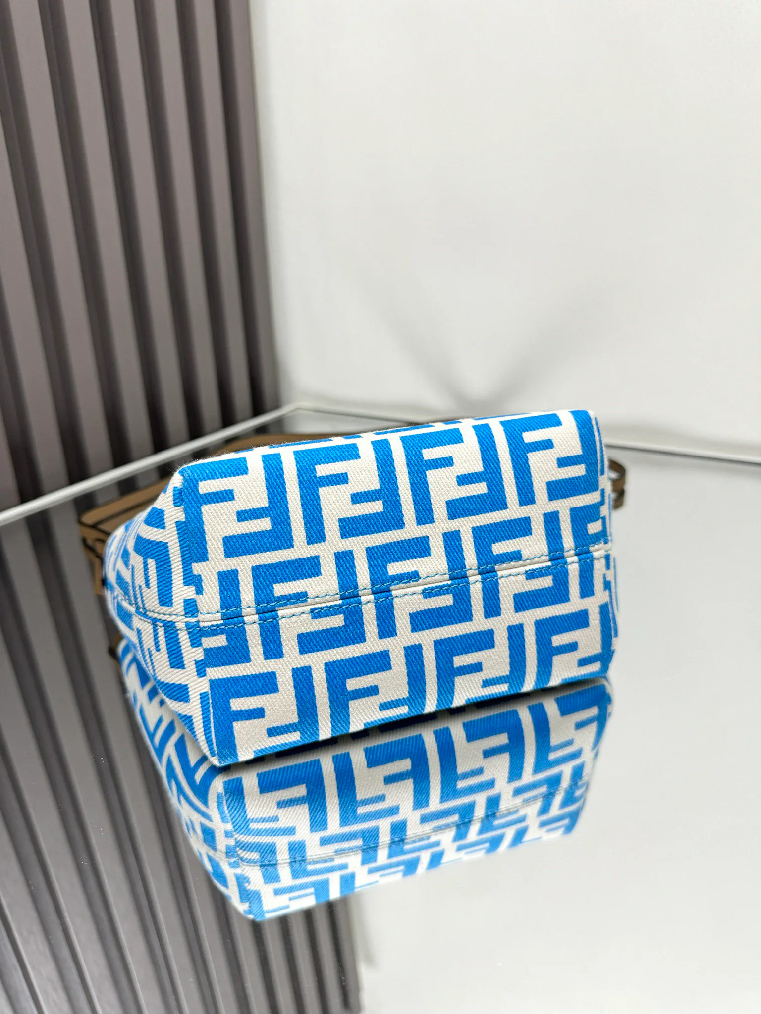 Классические Сумки Женские Fendi 13234546