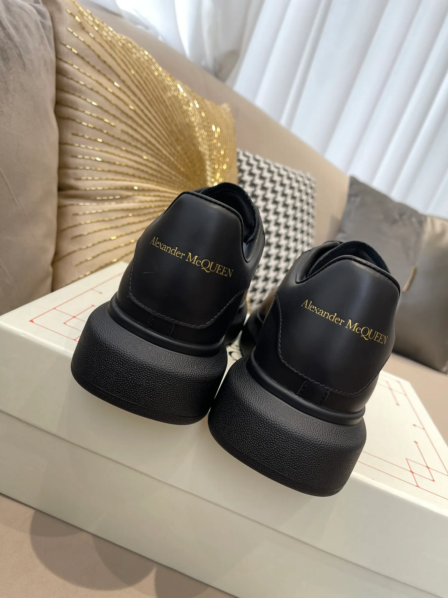 Кеды Женские Alexander Mcqueen 13287249
