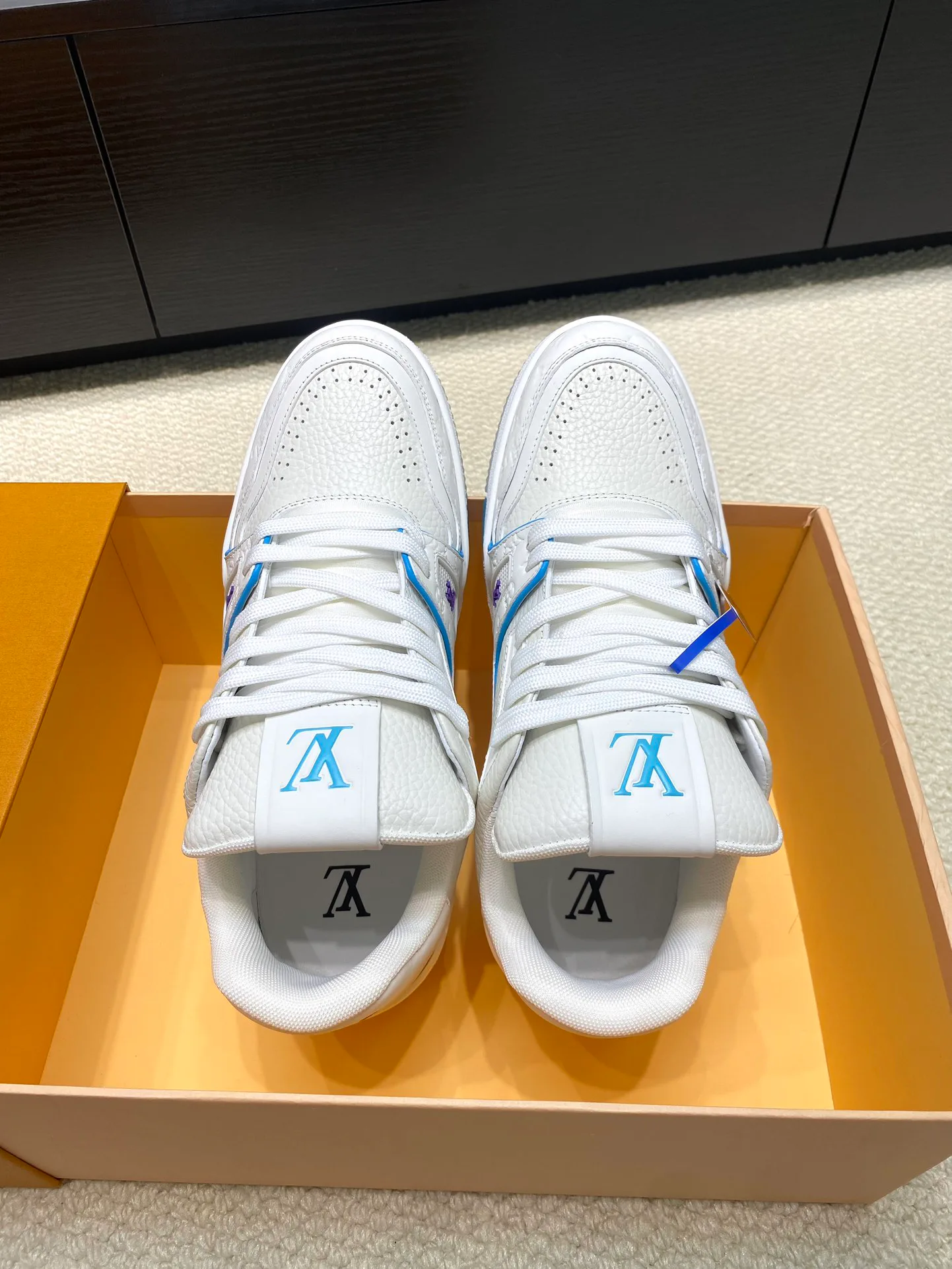 Кроссовки Женские Louis Vuitton 111505