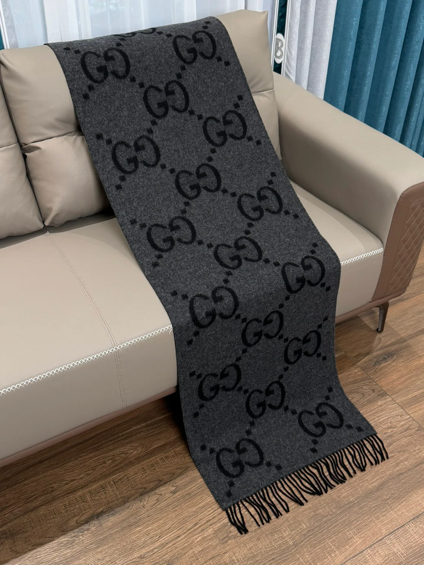 Шарфы Gucci 57103