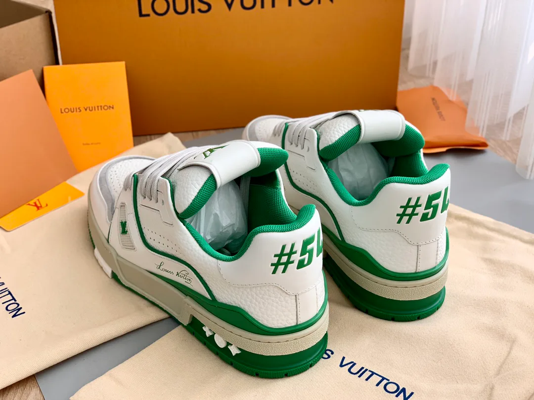 Кроссовки Женские Louis Vuitton 18014140