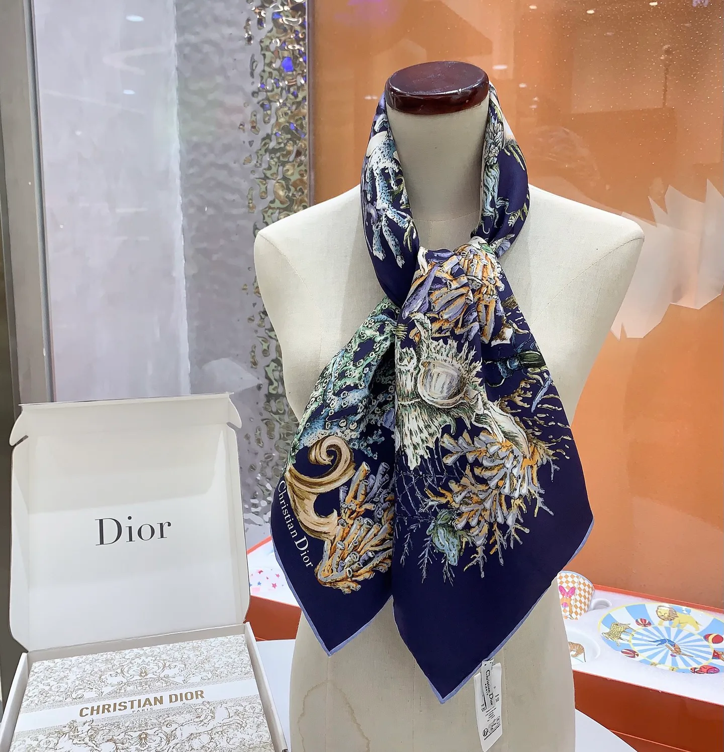 Платки Christian Dior 11262659