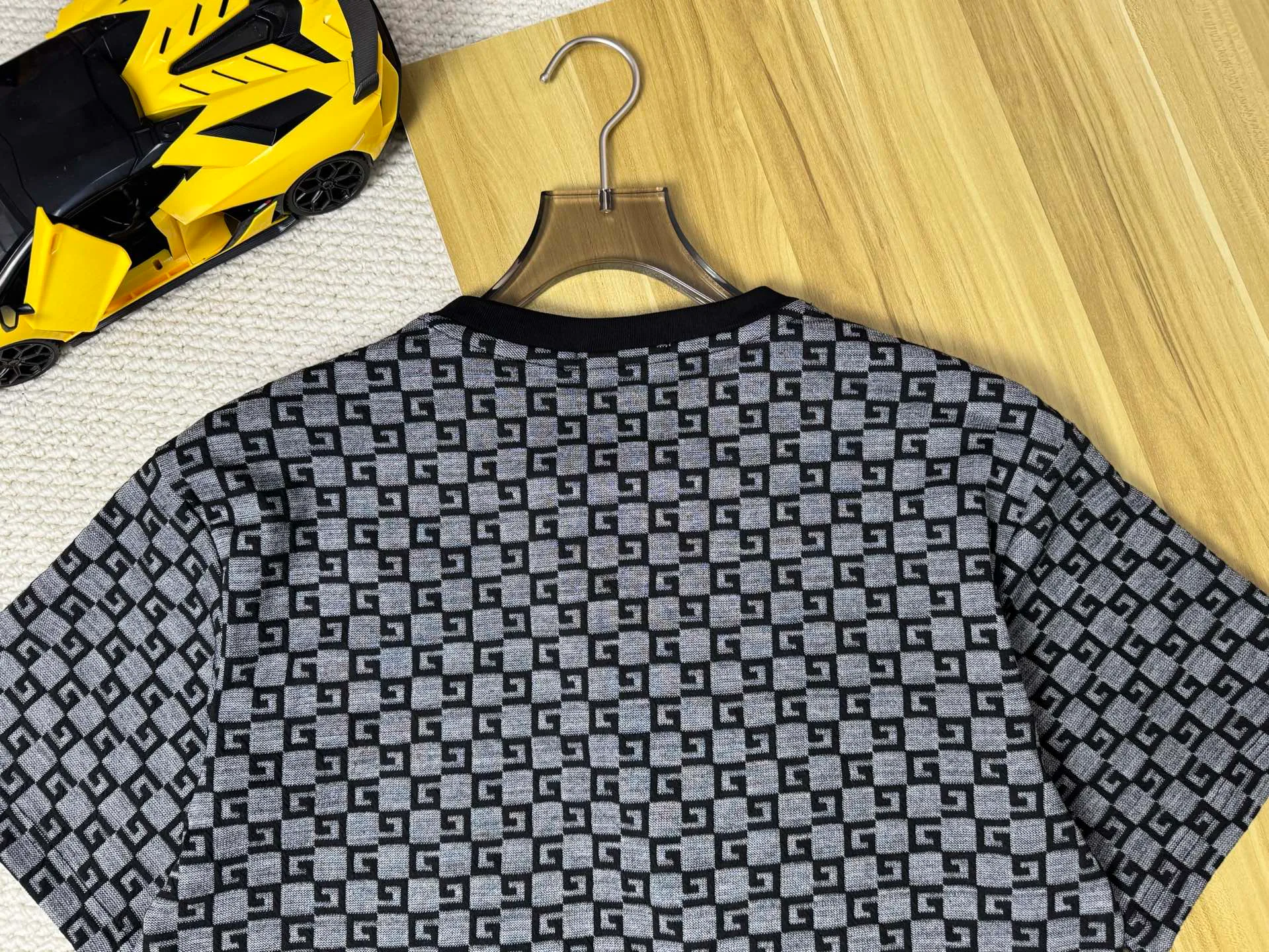 Футболки Женские Givenchy 11616004