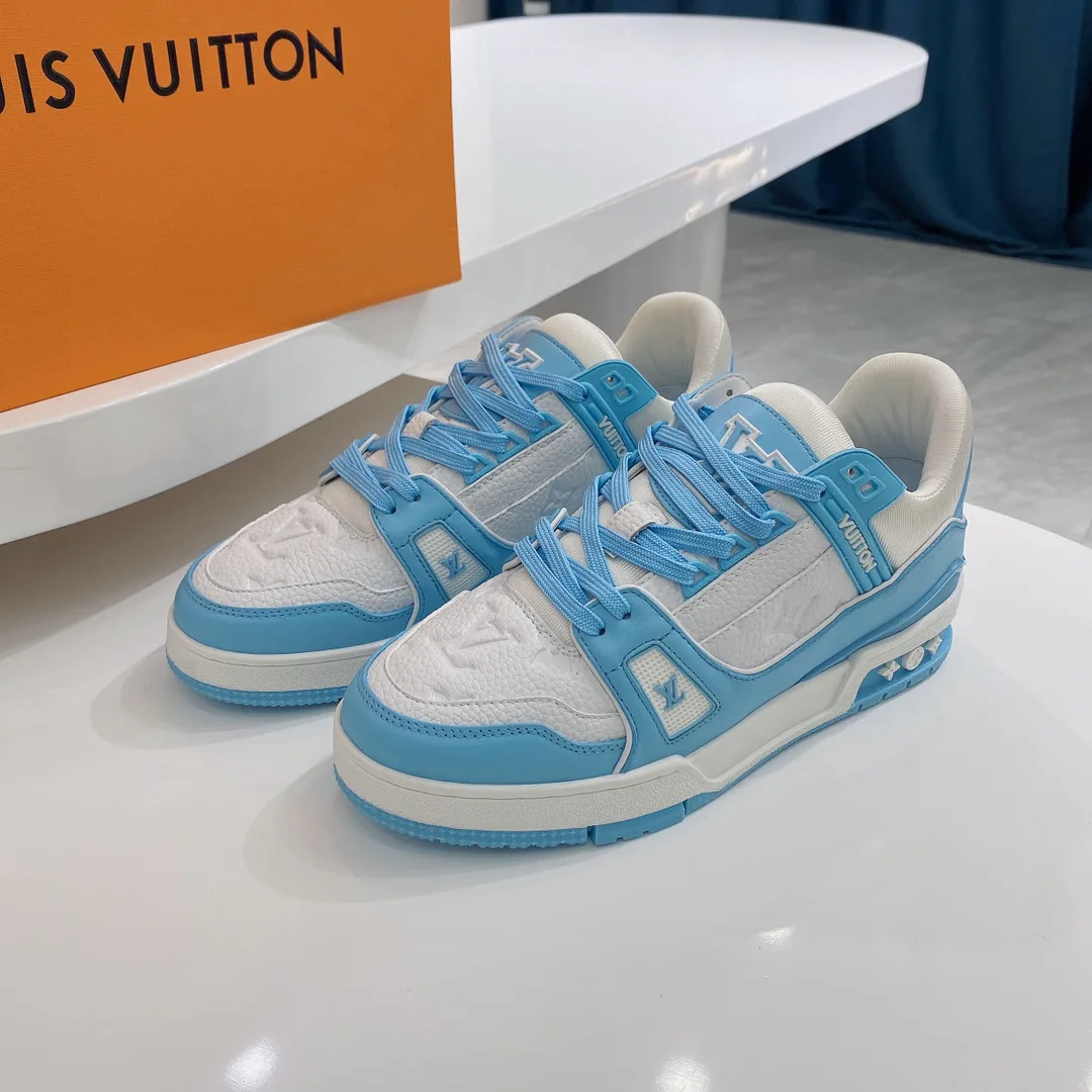 Кроссовки Женские Louis Vuitton 11707368