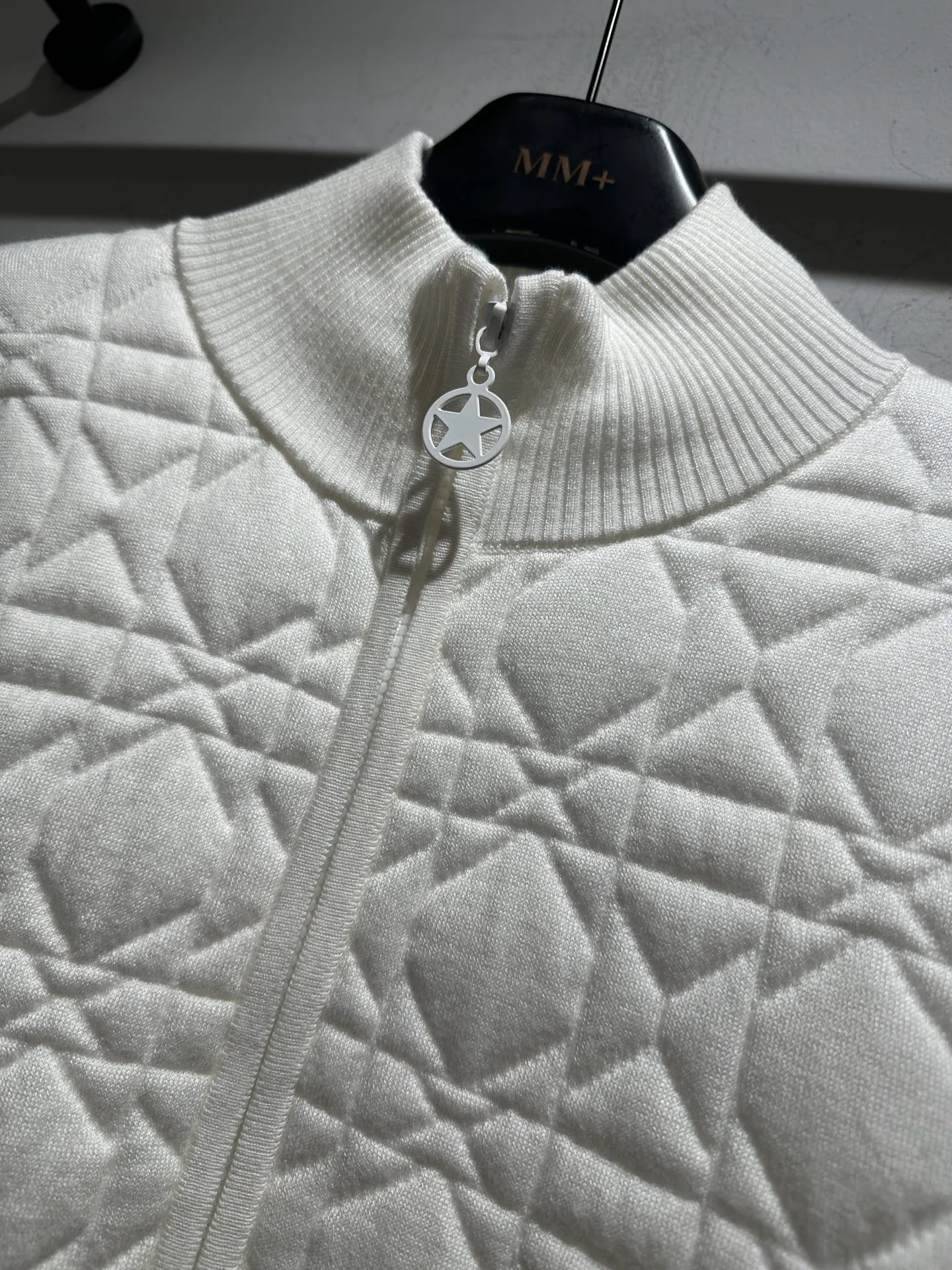 Куртки И Пуховики Женские Christian Dior 1352288