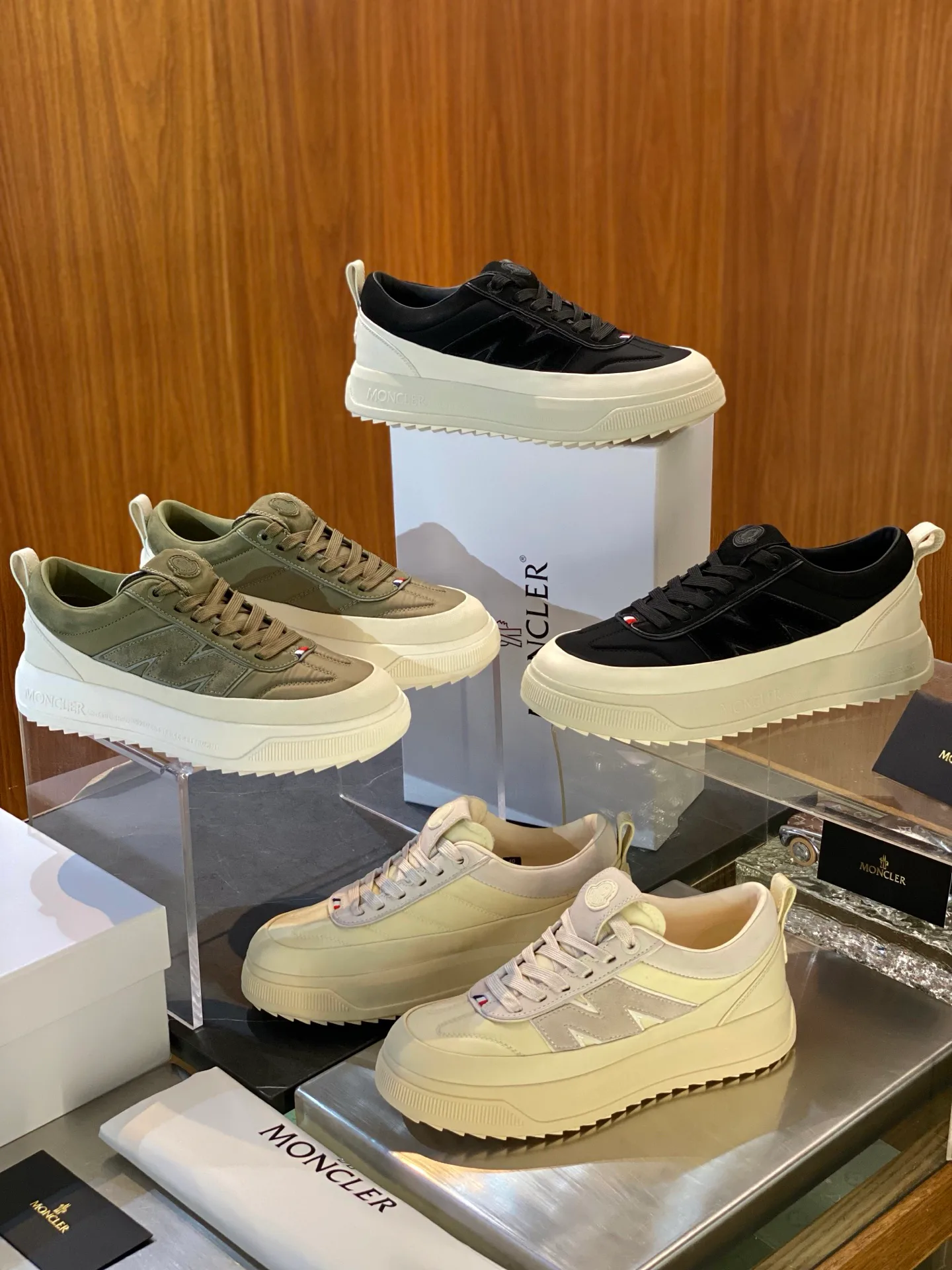 Кроссовки Мужские Moncler 122518