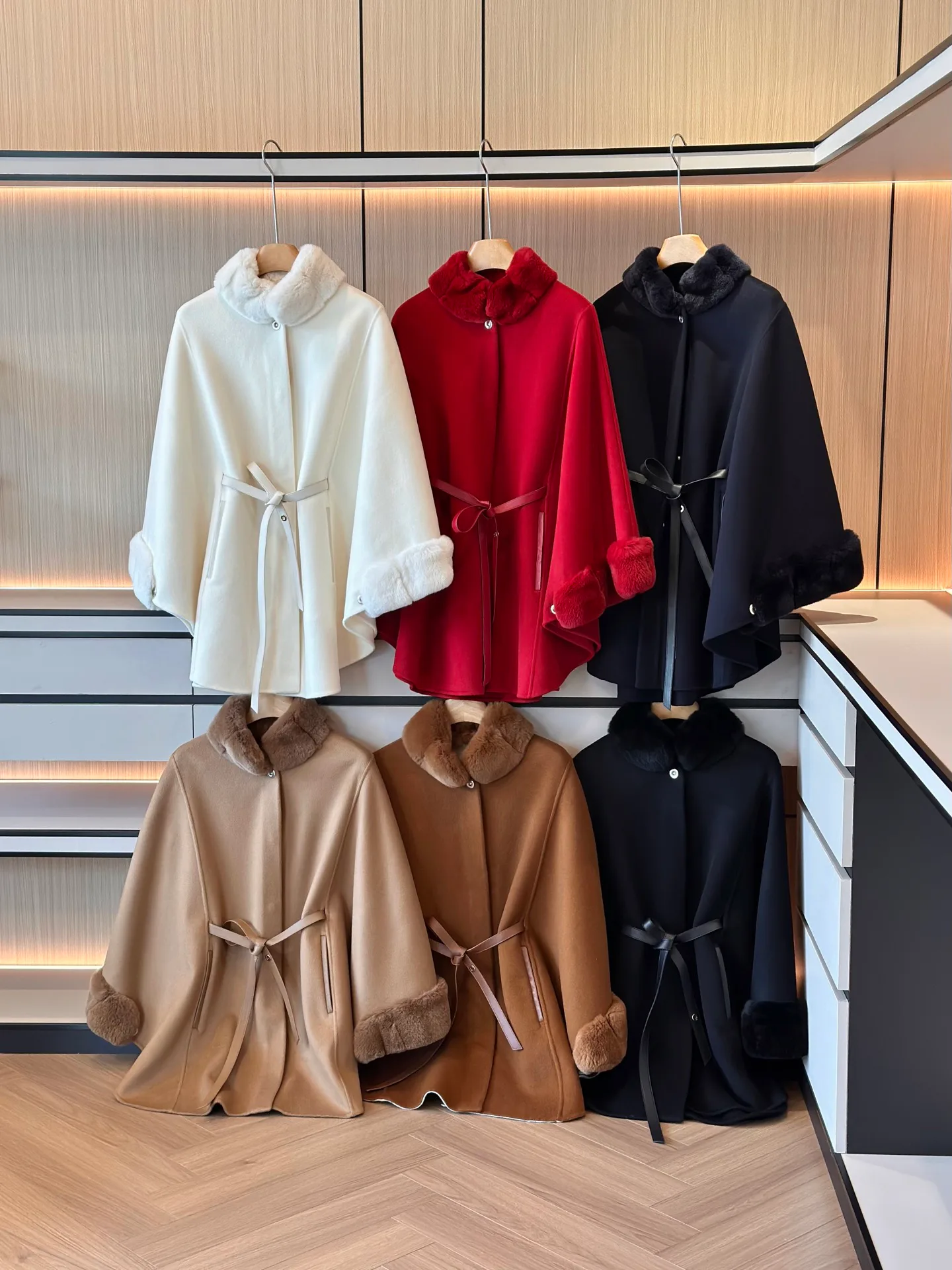 Пальто Женские Loro Piana 18706878