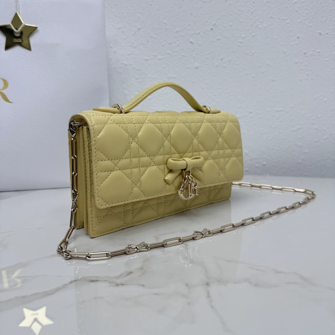 Классические Сумки Женские Christian Dior 18116379
