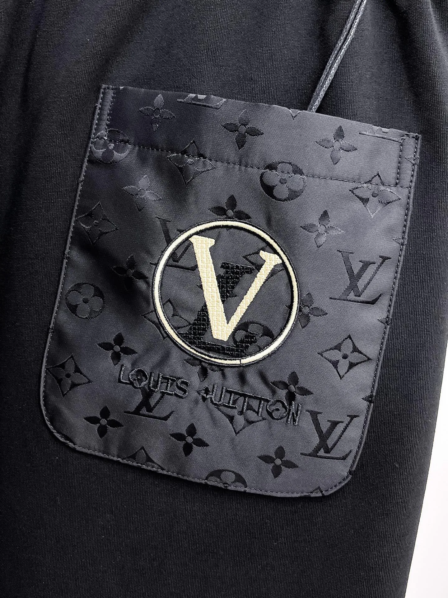 Шорты Мужские Louis Vuitton 13417602