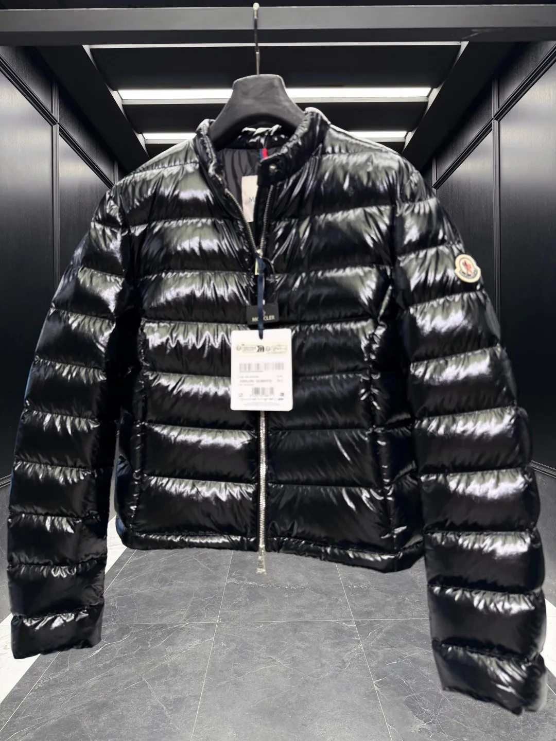 Куртки И Пуховики Женские Moncler 18408775