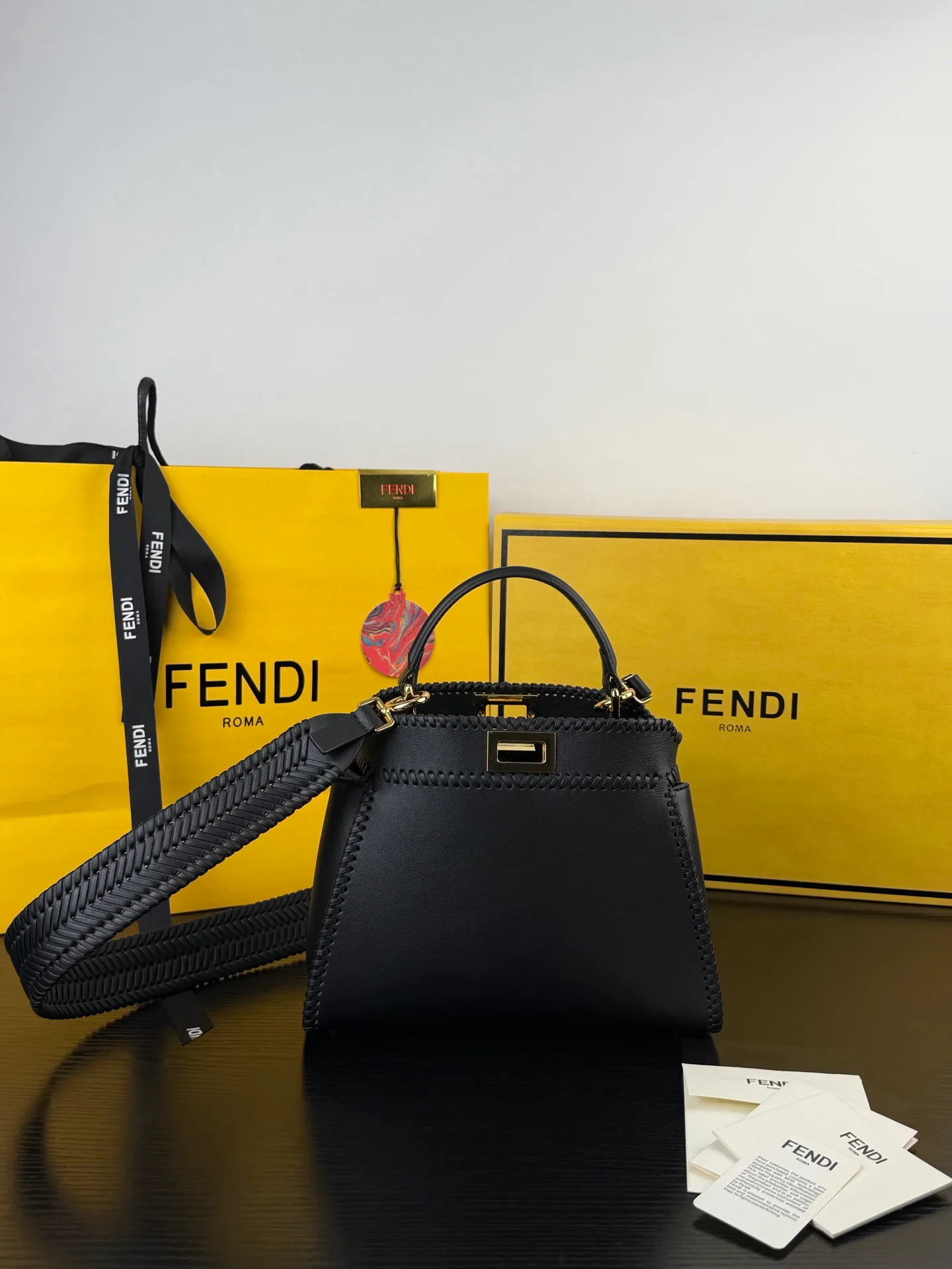 Классические Сумки Женские Fendi 13234523