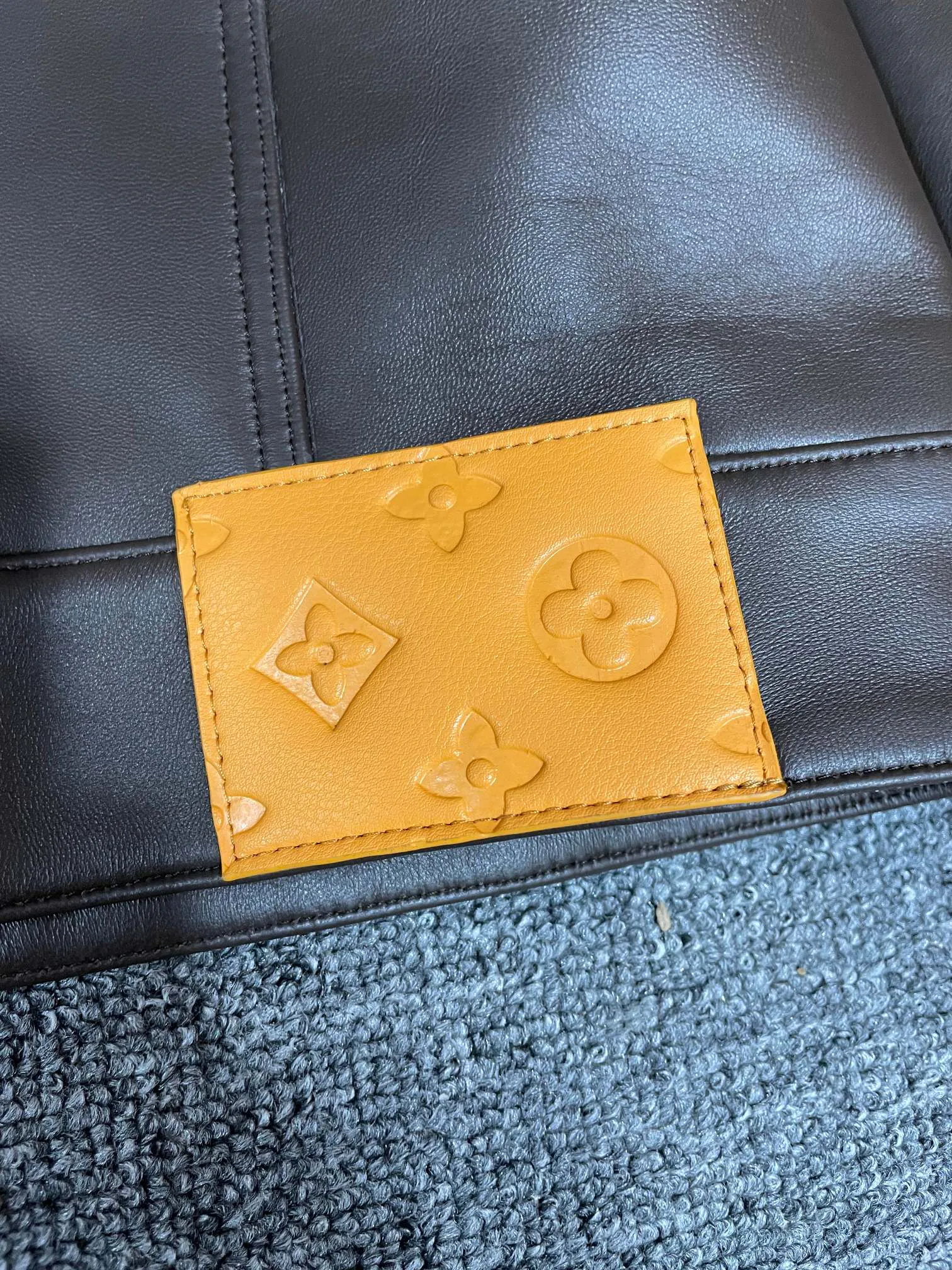 Кожаные Куртки И Дублёнки Женские Louis Vuitton 11201706