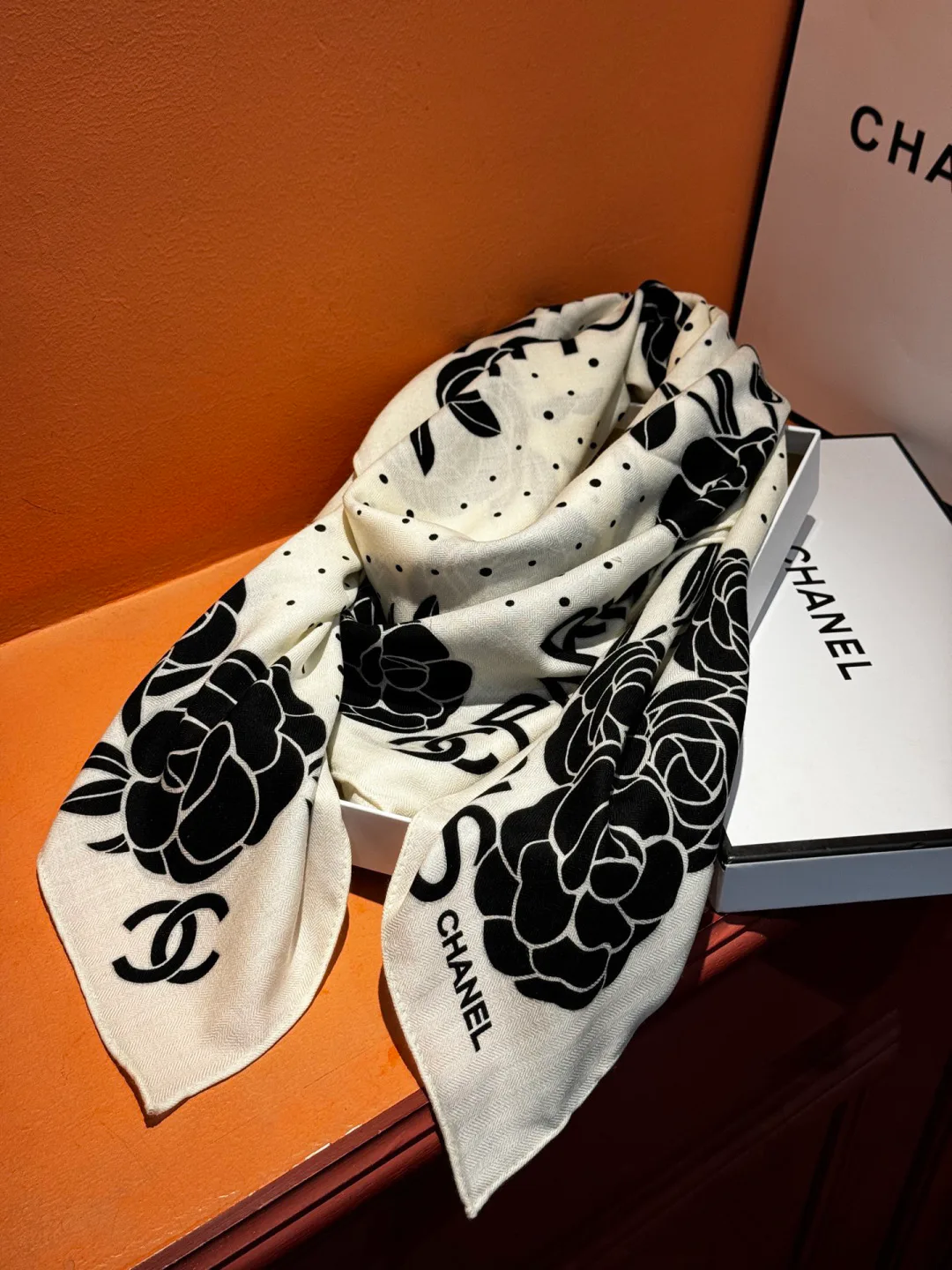 Платки Chanel 10807114