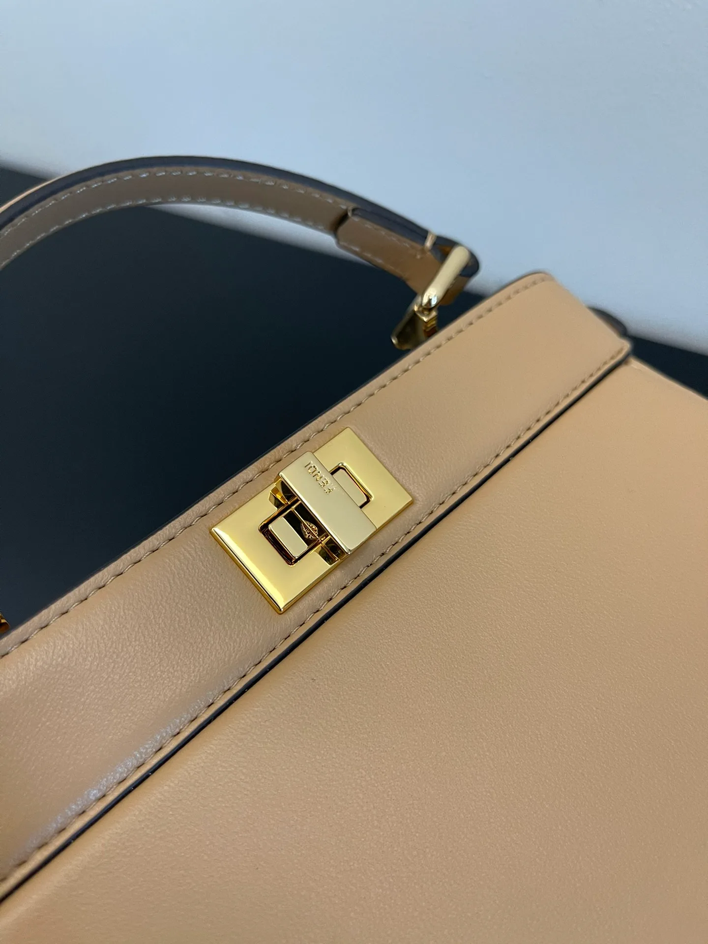 Классические Сумки Женские Fendi 13234497
