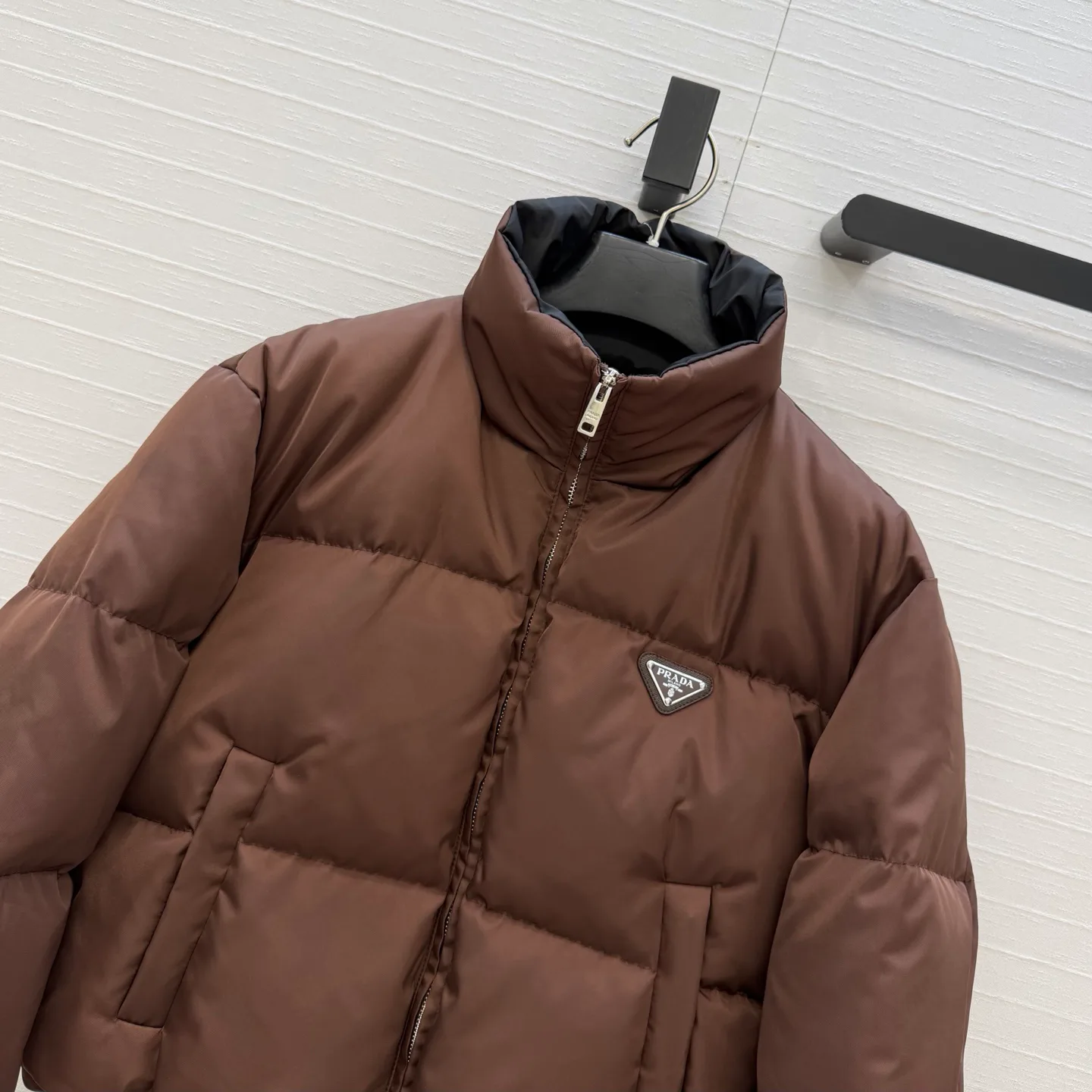 Куртки И Пуховики Женские Prada 19332005