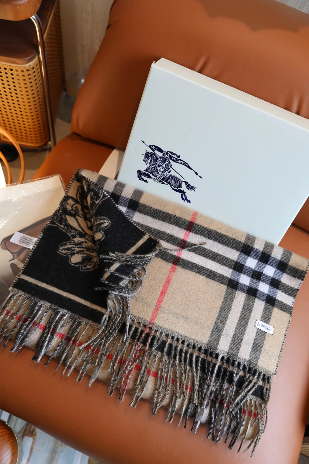 Шарфы Burberry 5049042