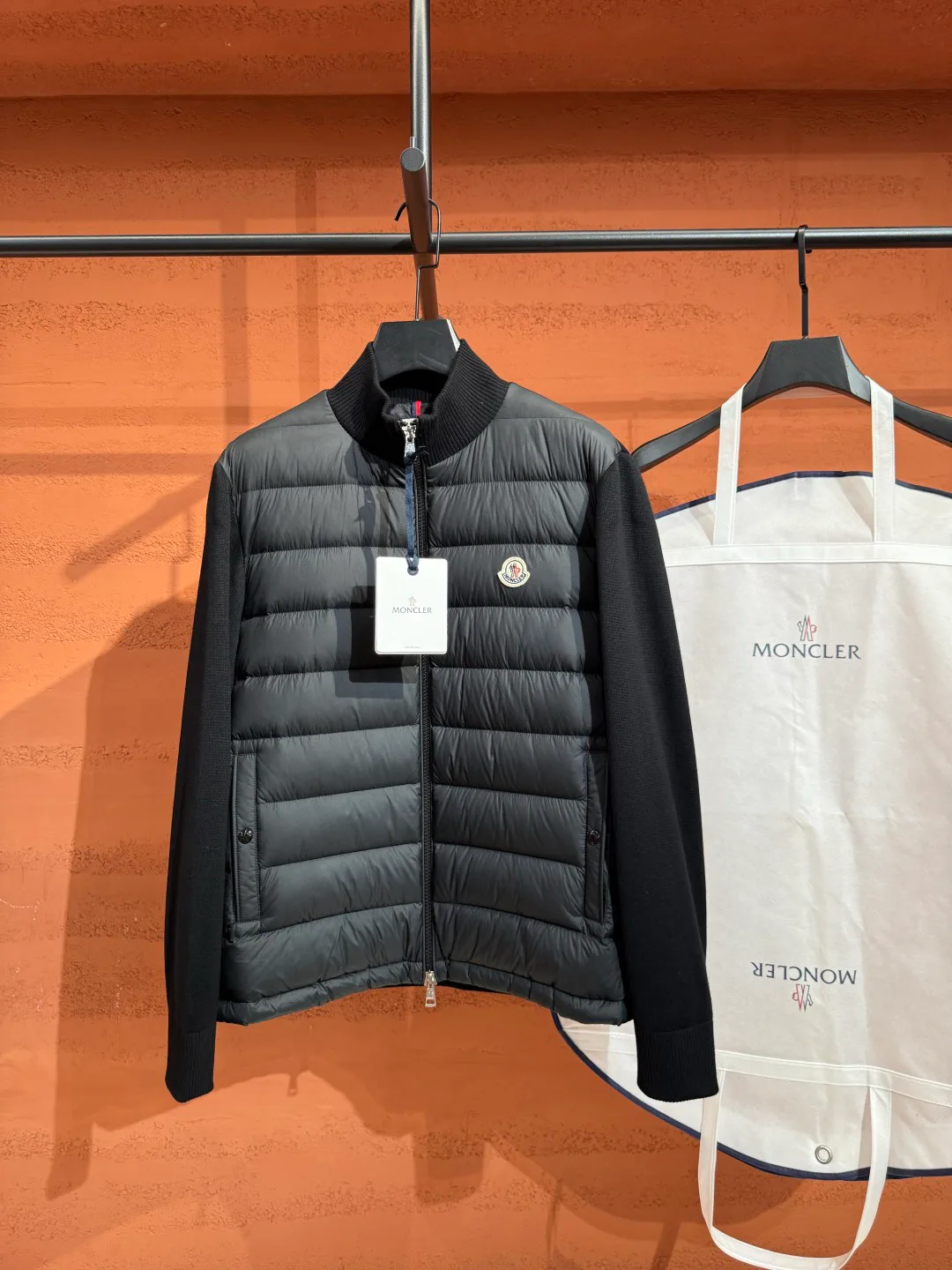 Куртки И Пуховики Женские Moncler 18035675