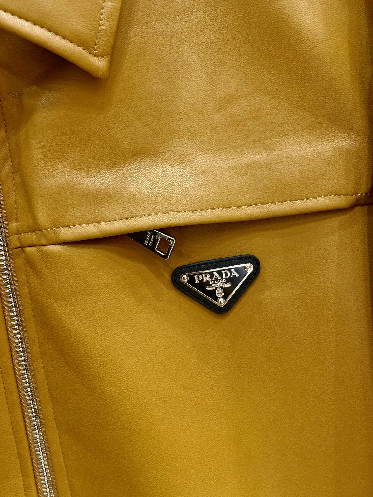 Кожаные Куртки И Дублёнки Мужские Prada 18315651