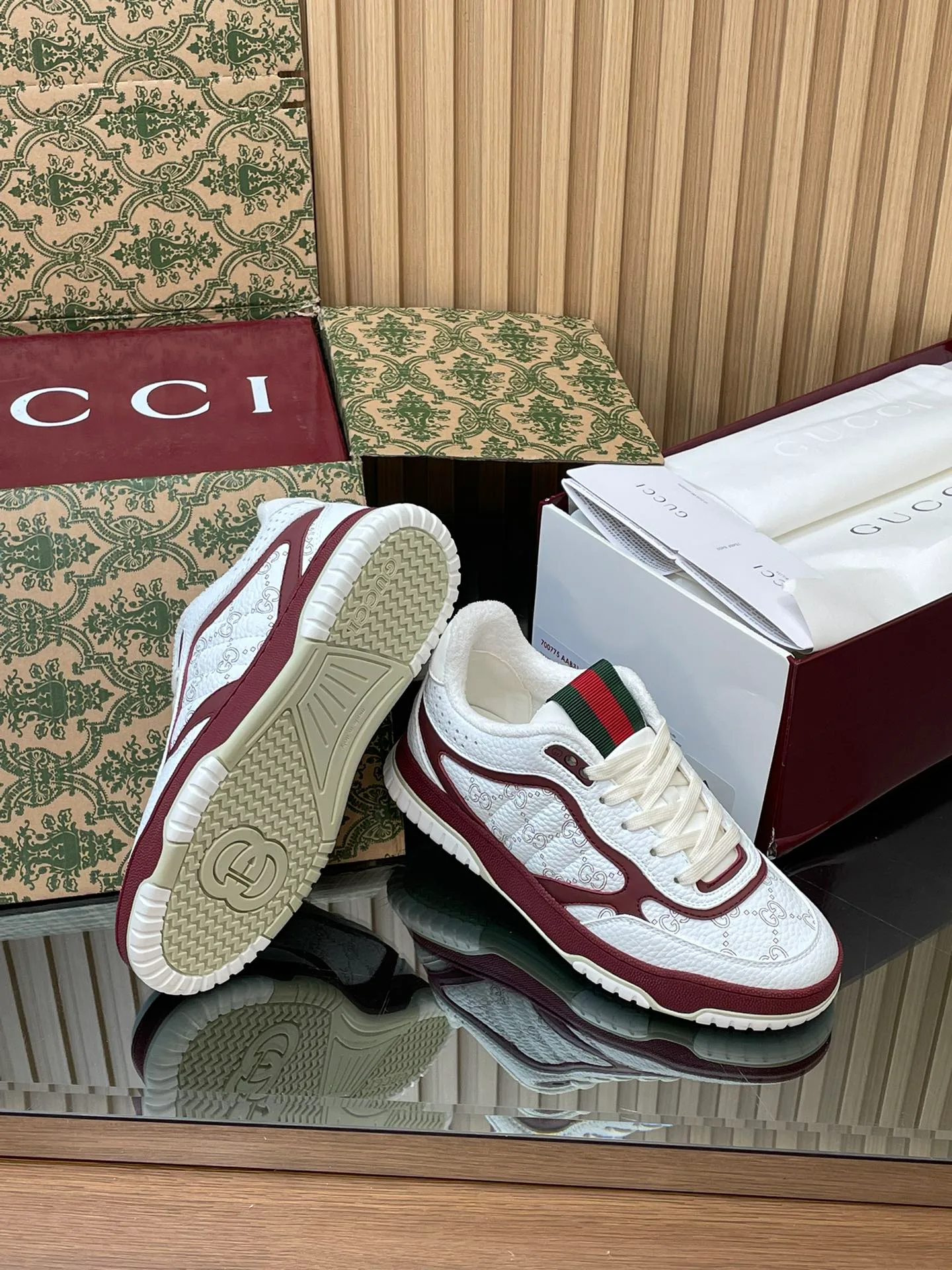 Кроссовки Женские Gucci 3443588