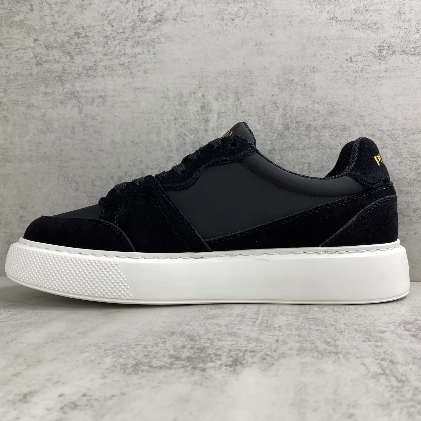 Кроссовки Мужские Prada 11679466